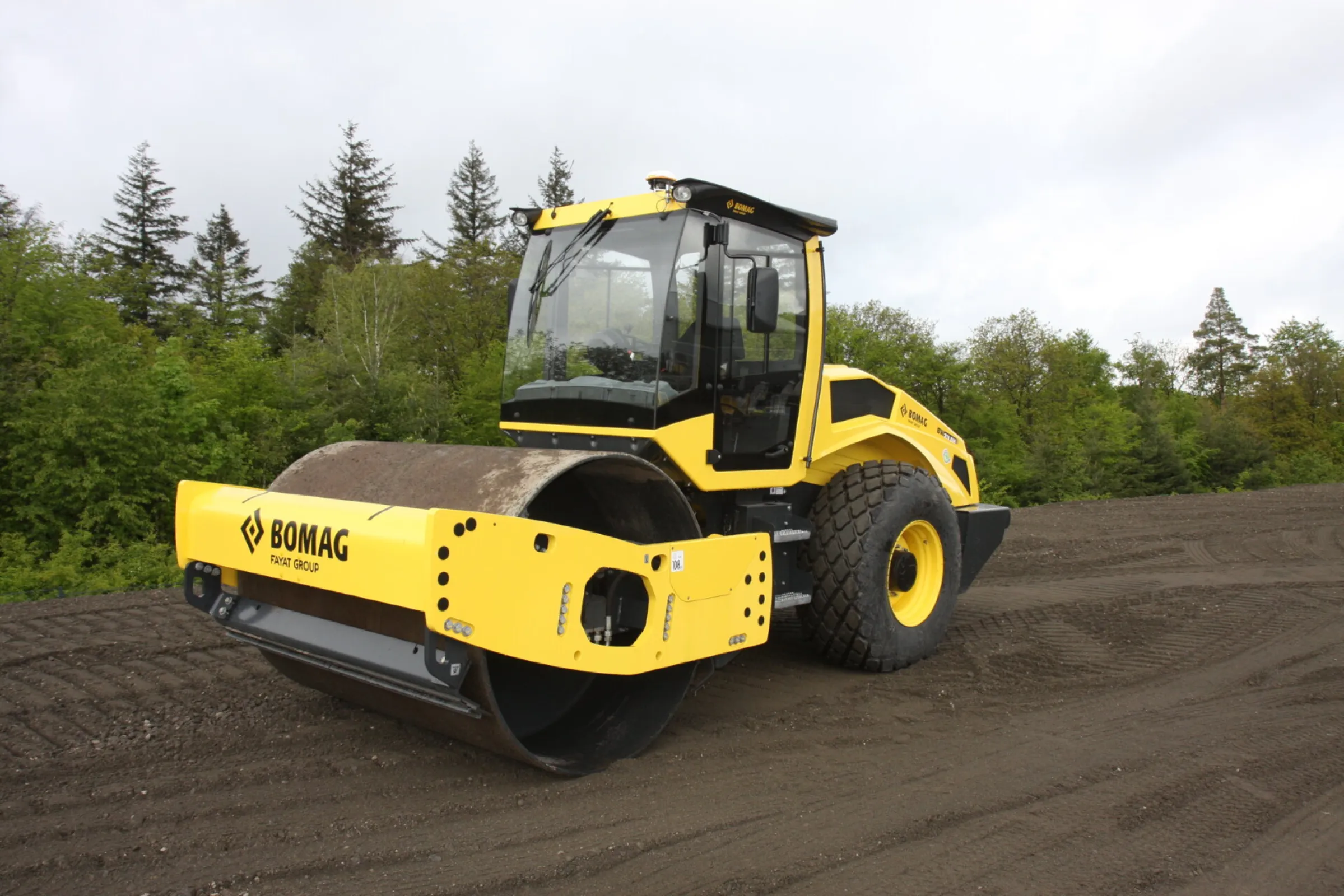 BOMAG single drum roller