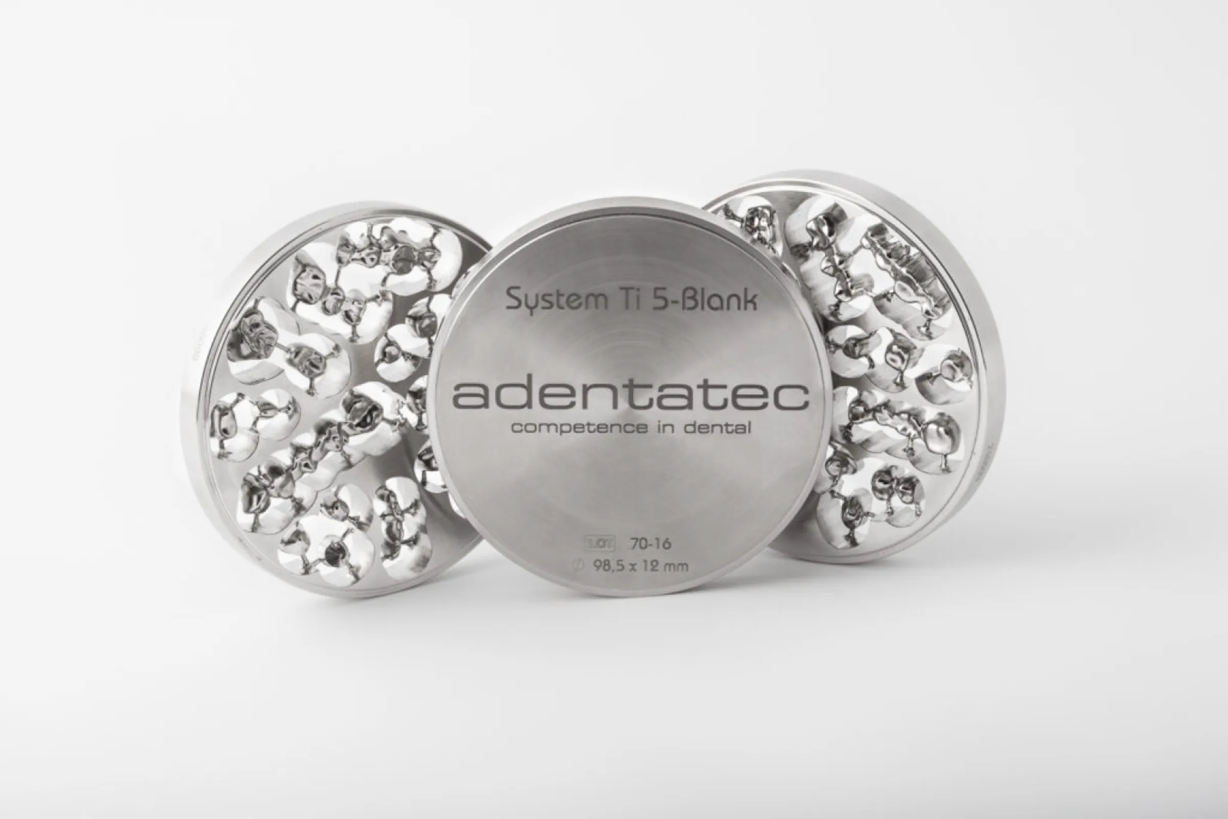 CAD/CAM Disc on titanium base