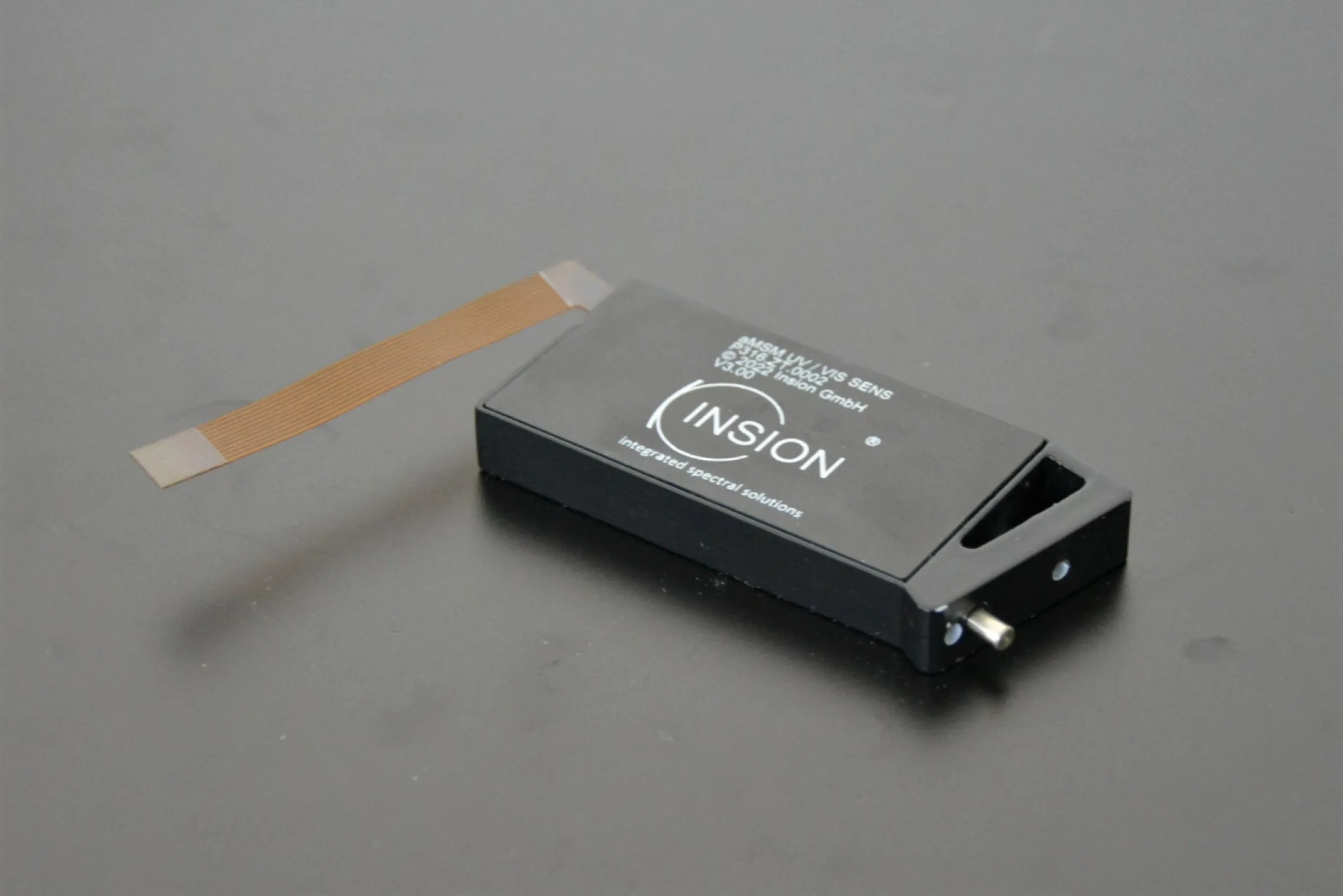 Miniaturized, lightweight and low power consumption