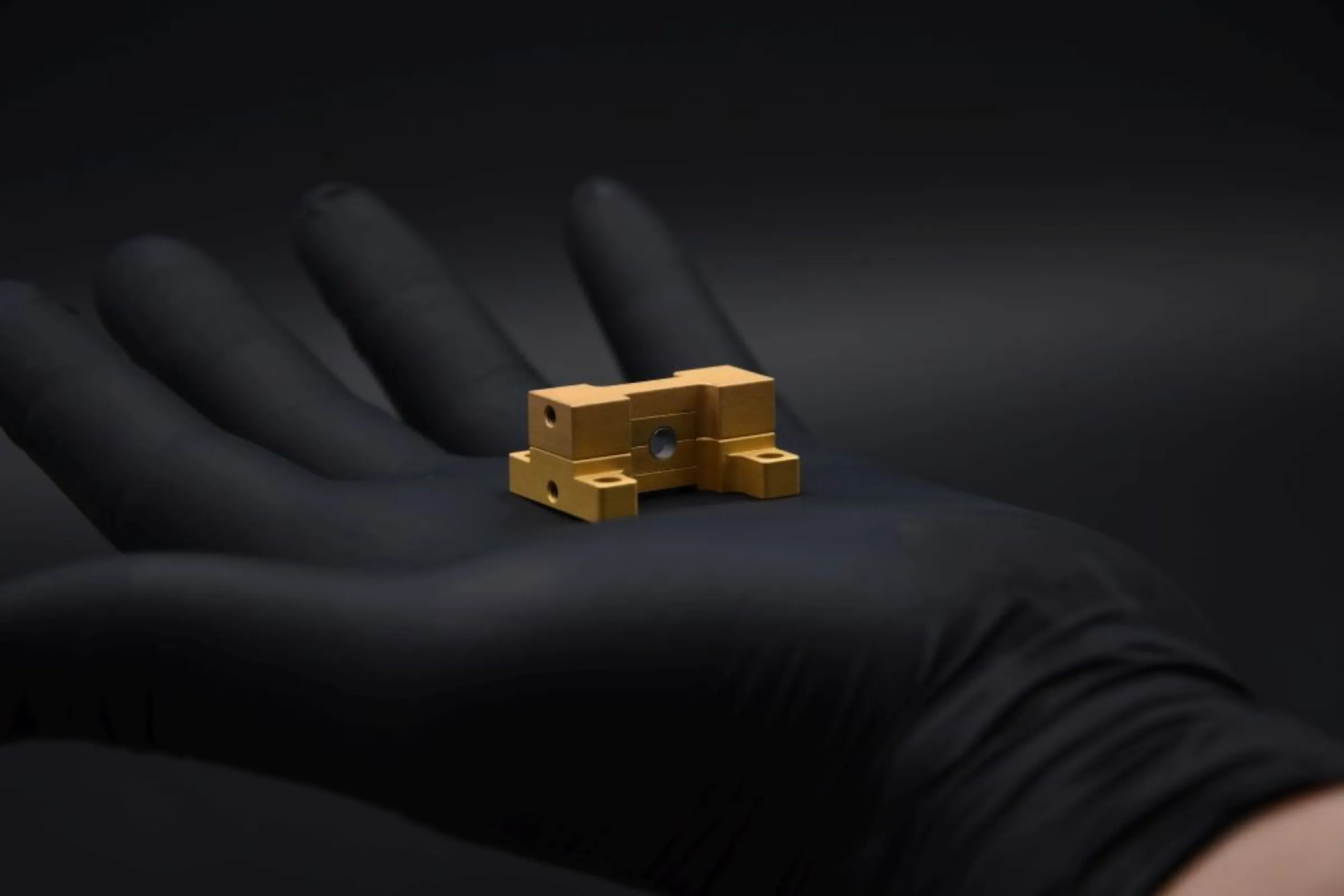 LCP-R (Rod Crystal Package)