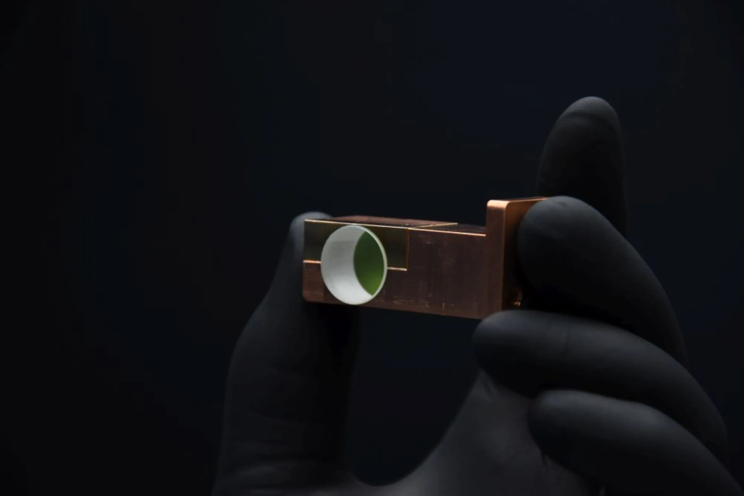 Soldered KTF crystals with integrated water cooling