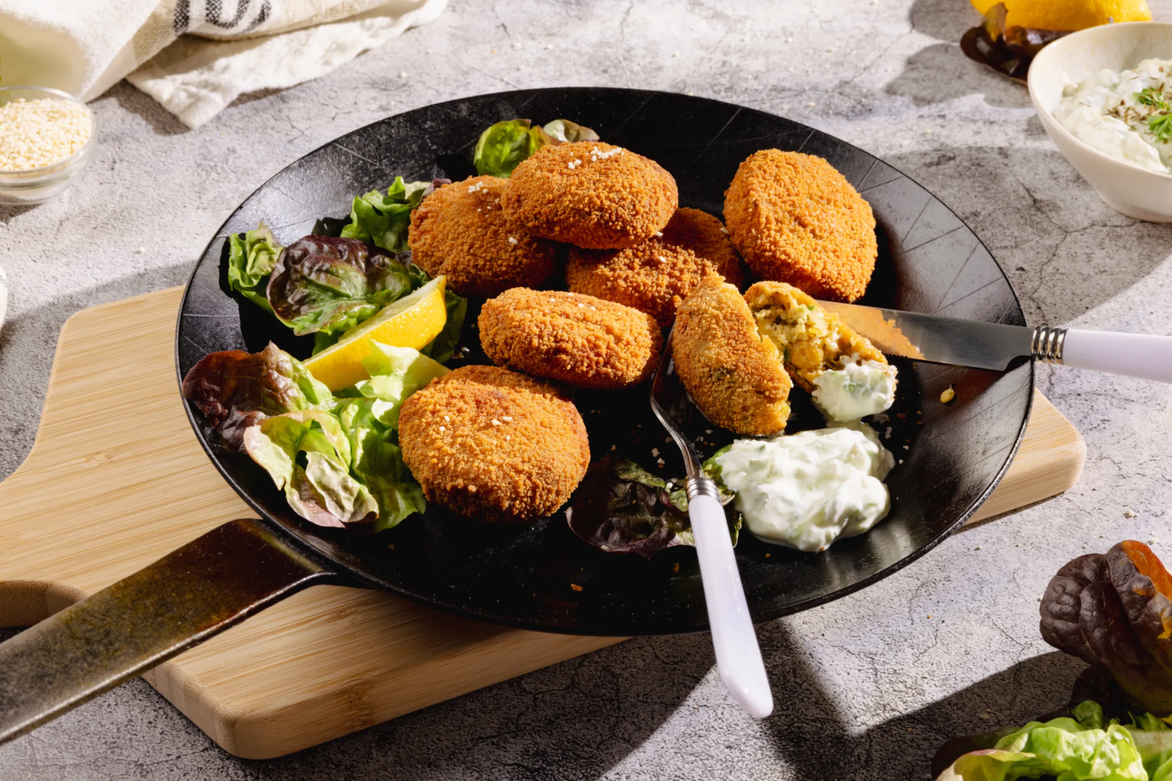 Our breadcrumbs are equally suitable for breading meat, fish, and vegetables.