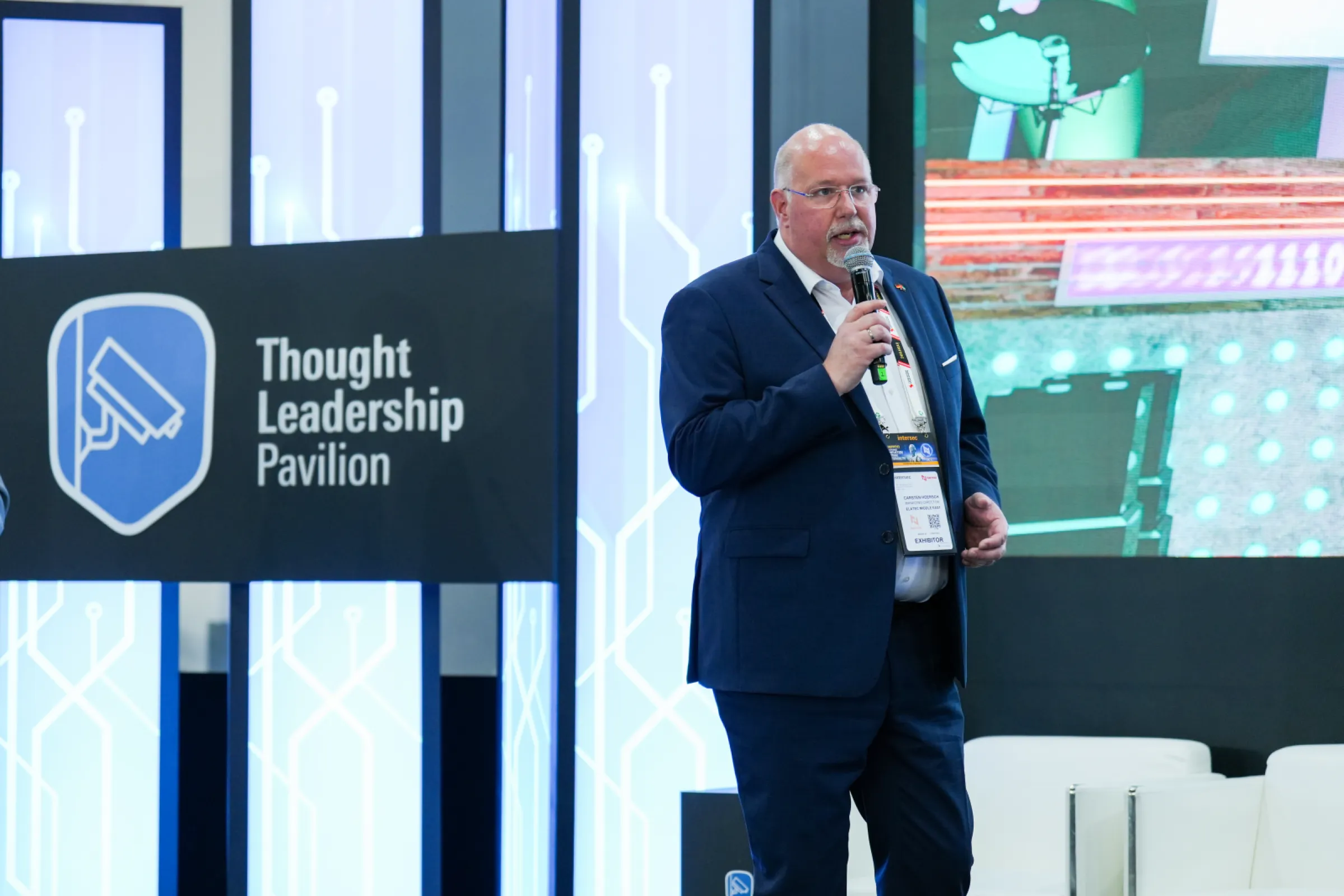 Carsten Hoersch speaking at the stage "Thought Leadership Pavilion", Intersec Dubai 2025