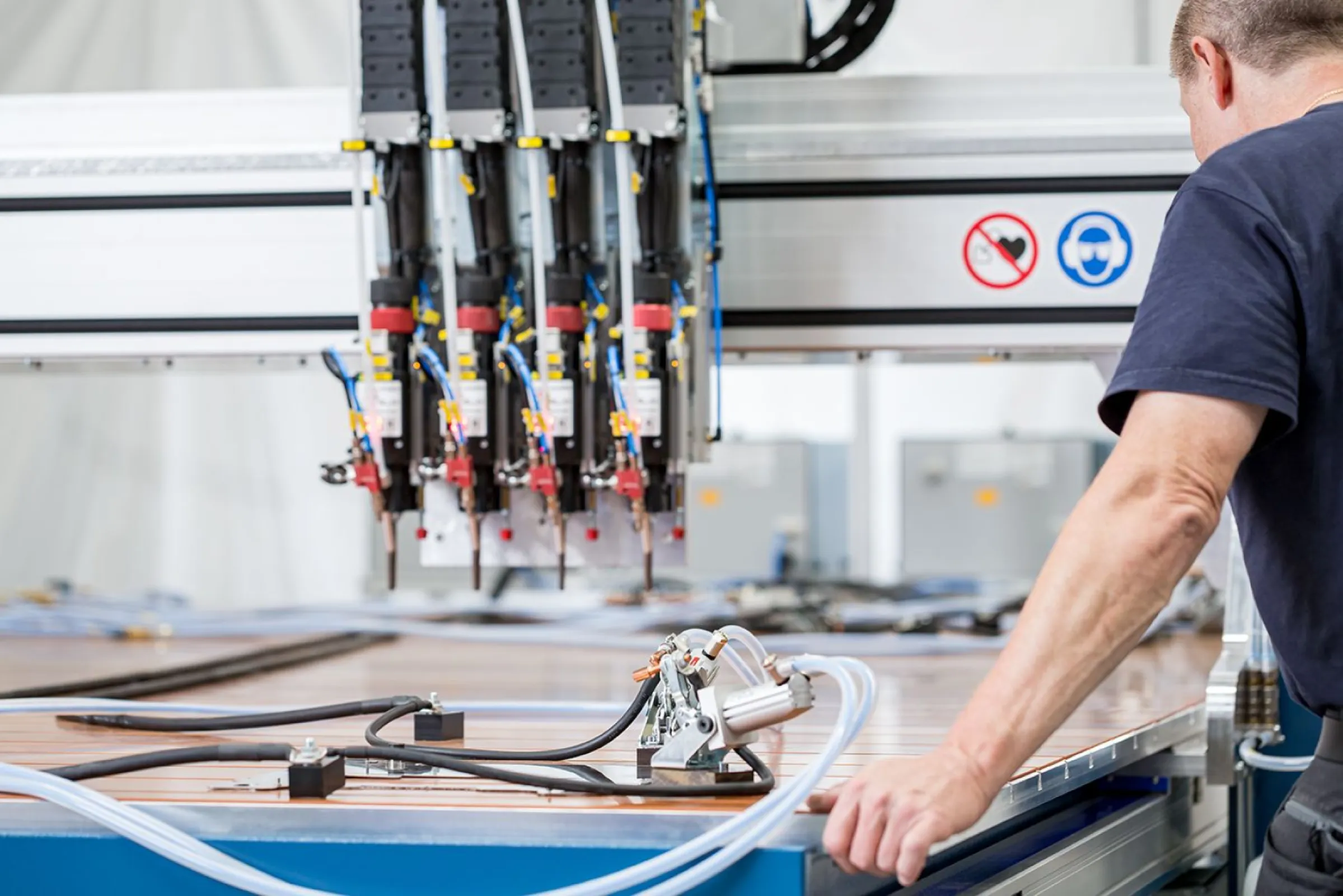 CNC welding equipment & accessories