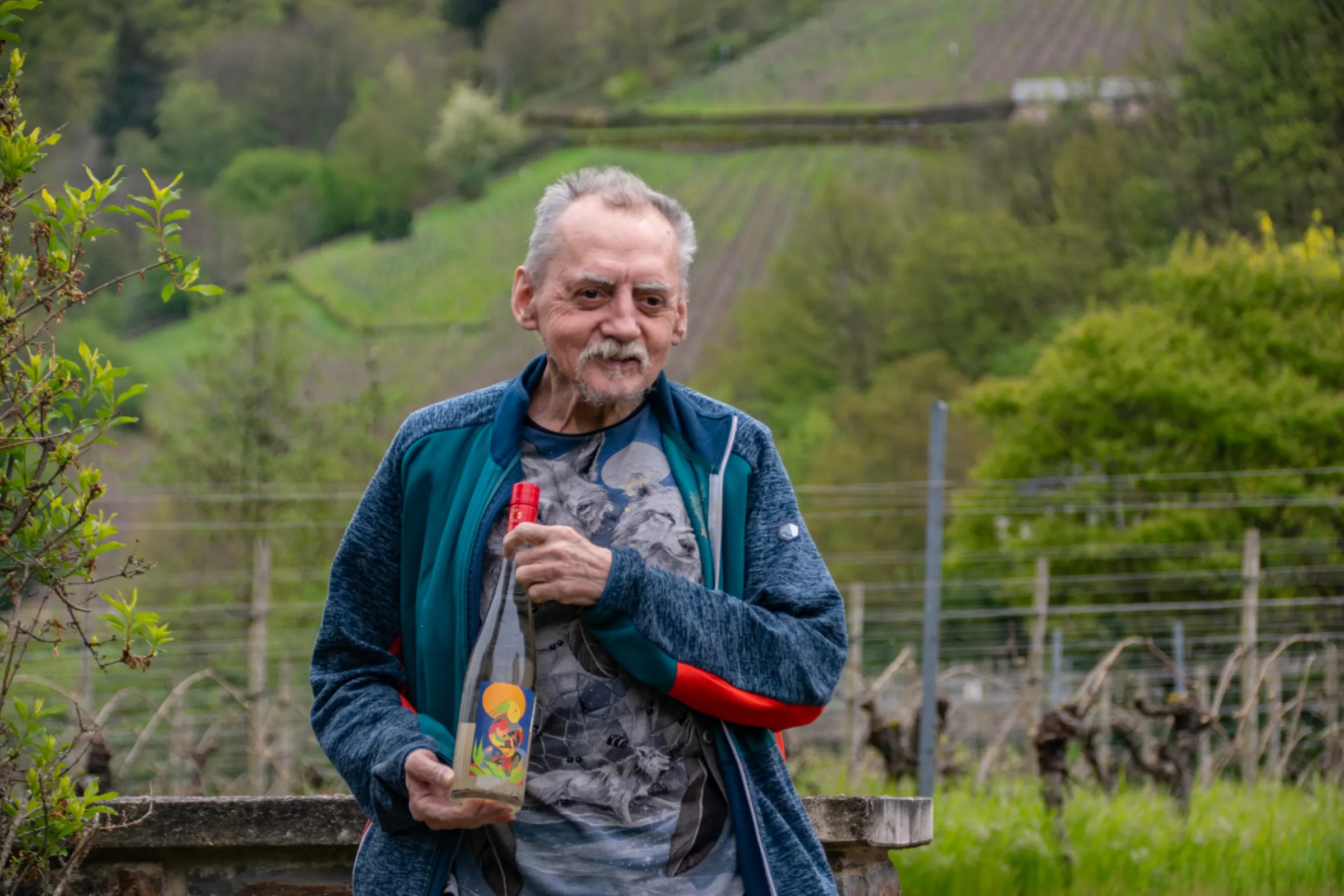 the artpiece of Franz-Josef Dosot (person with a disability living in the Monastery Ebernach) on the 2023 Blanc de Noir