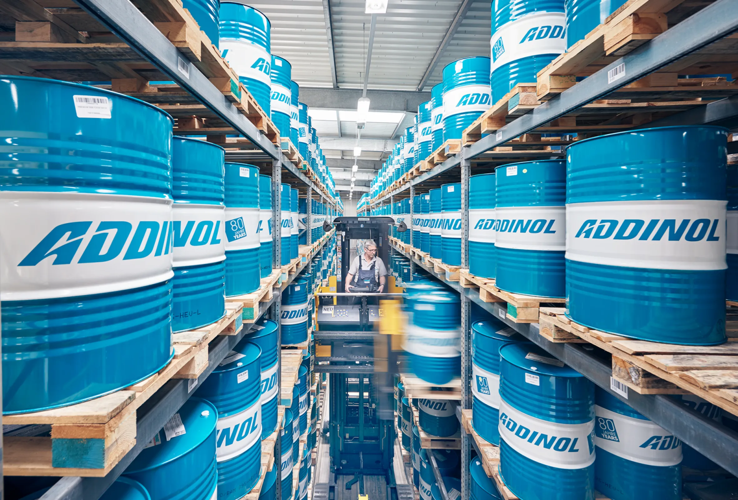 ADDINOL distributor partners promote our products and services in more than 120 countries. Taken together they make up an international network of experts. Based on comprehensive trainings and our technical support, they are up-to-date with latest technical know-how and support. ADDINOL distributor partners promote our products and services in more than 120 countries. Taken together they make up an international network of experts. Based on comprehensive trainings and our technical support, they are up-to-date with latest technical know-how and support.