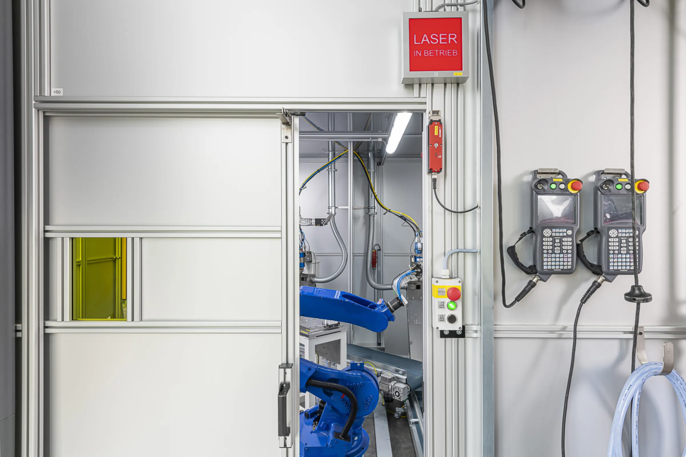 Laser safety cabins, with interlock system