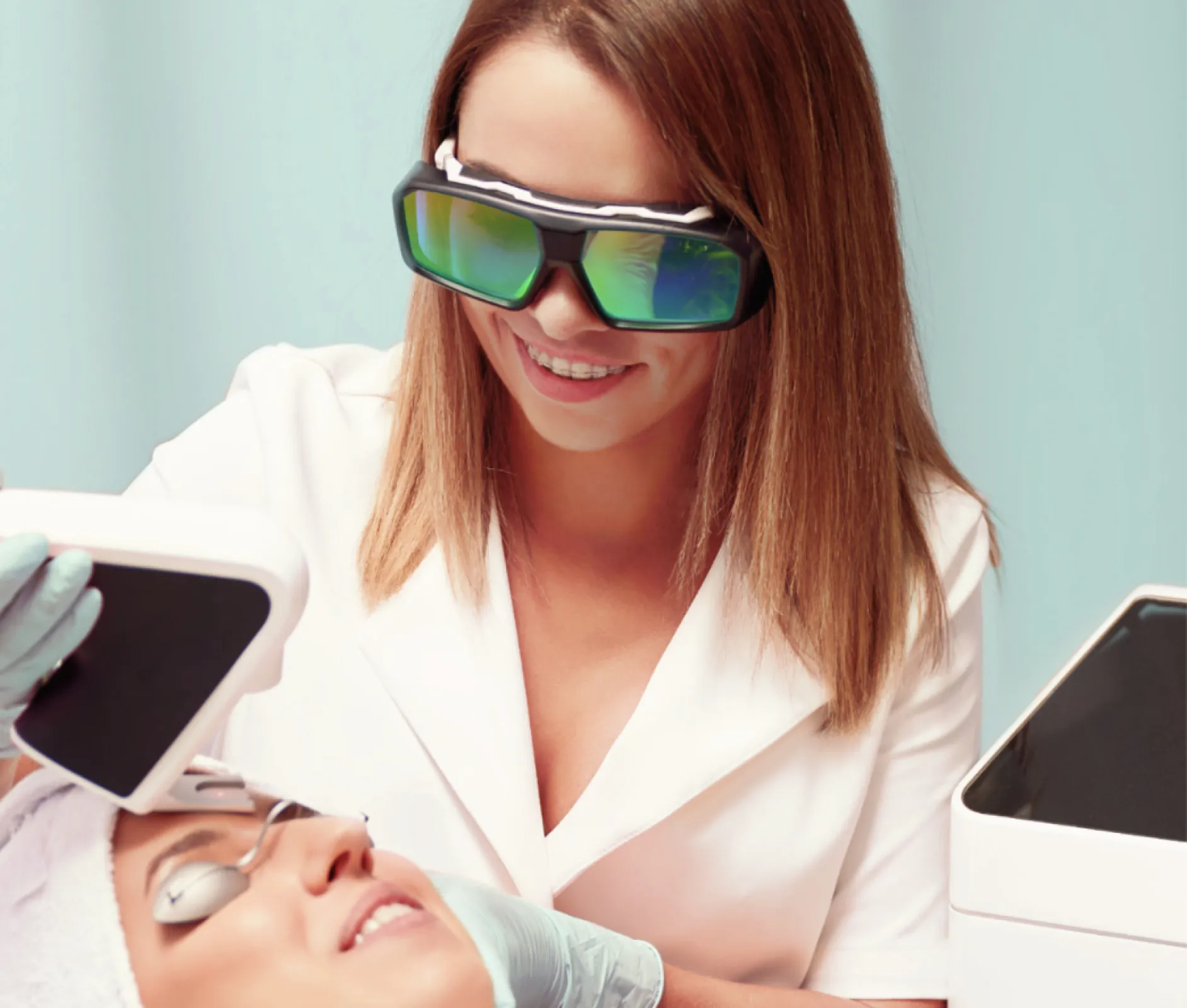 Laser safety eyewear STARLIGHT X2 and ALLROUND for patient protection Laser safety eyewear STARLIGHT X2 and ALLROUND for patient protection