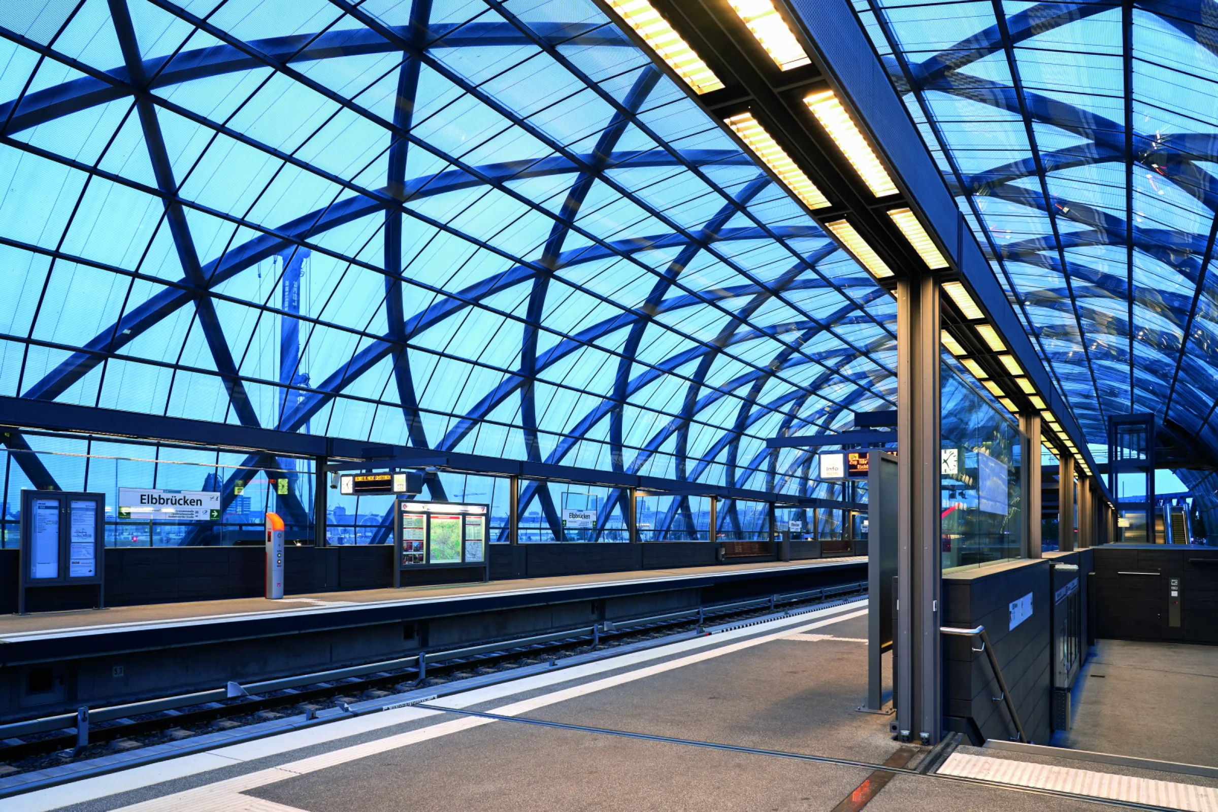 MÜNCHEN LED at a subway station in Germany