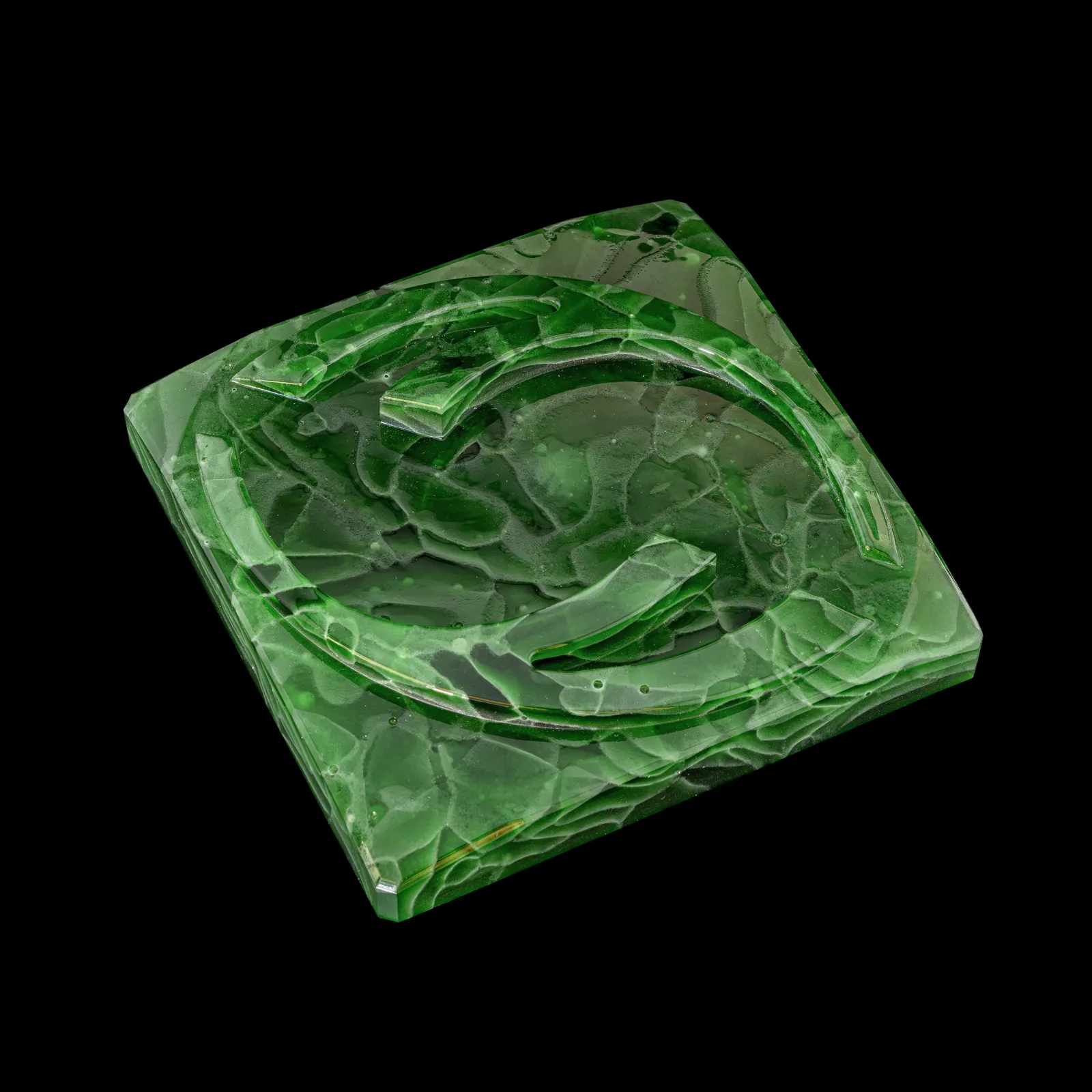 >450 different glass materials (e.g. borosilicate, silizium, glass ceramics, recycled glass, float glass, filter glass, optical glass)