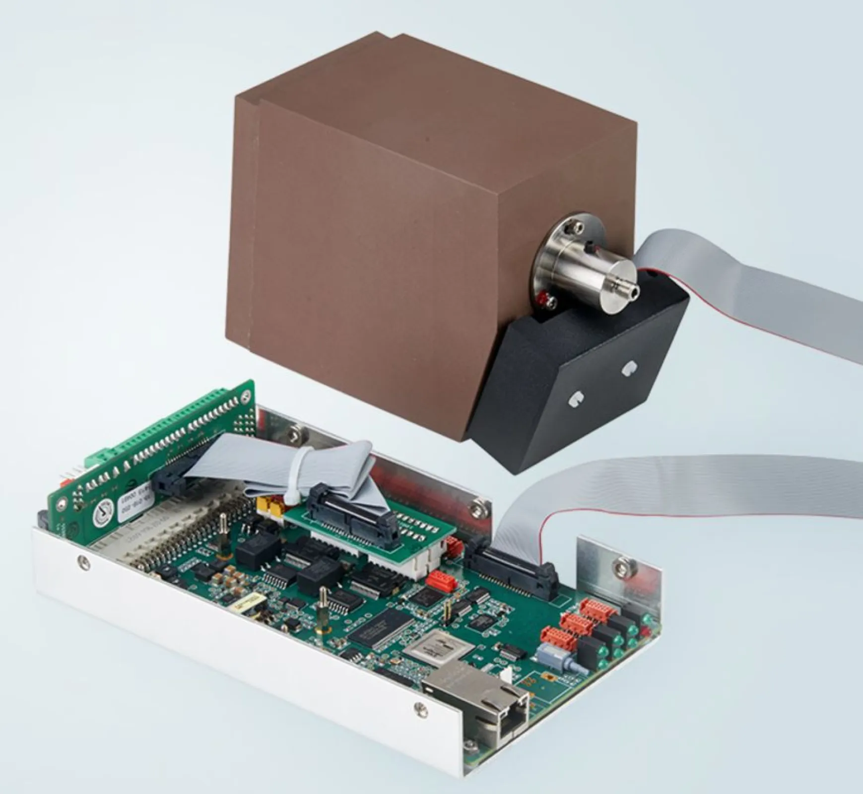 TIDAS® OEM ASPEN Electronics Universal platform for data acquisition and processing for different sensor devices - NMOS, CCD, InGaAs, PD, APD and PMT.