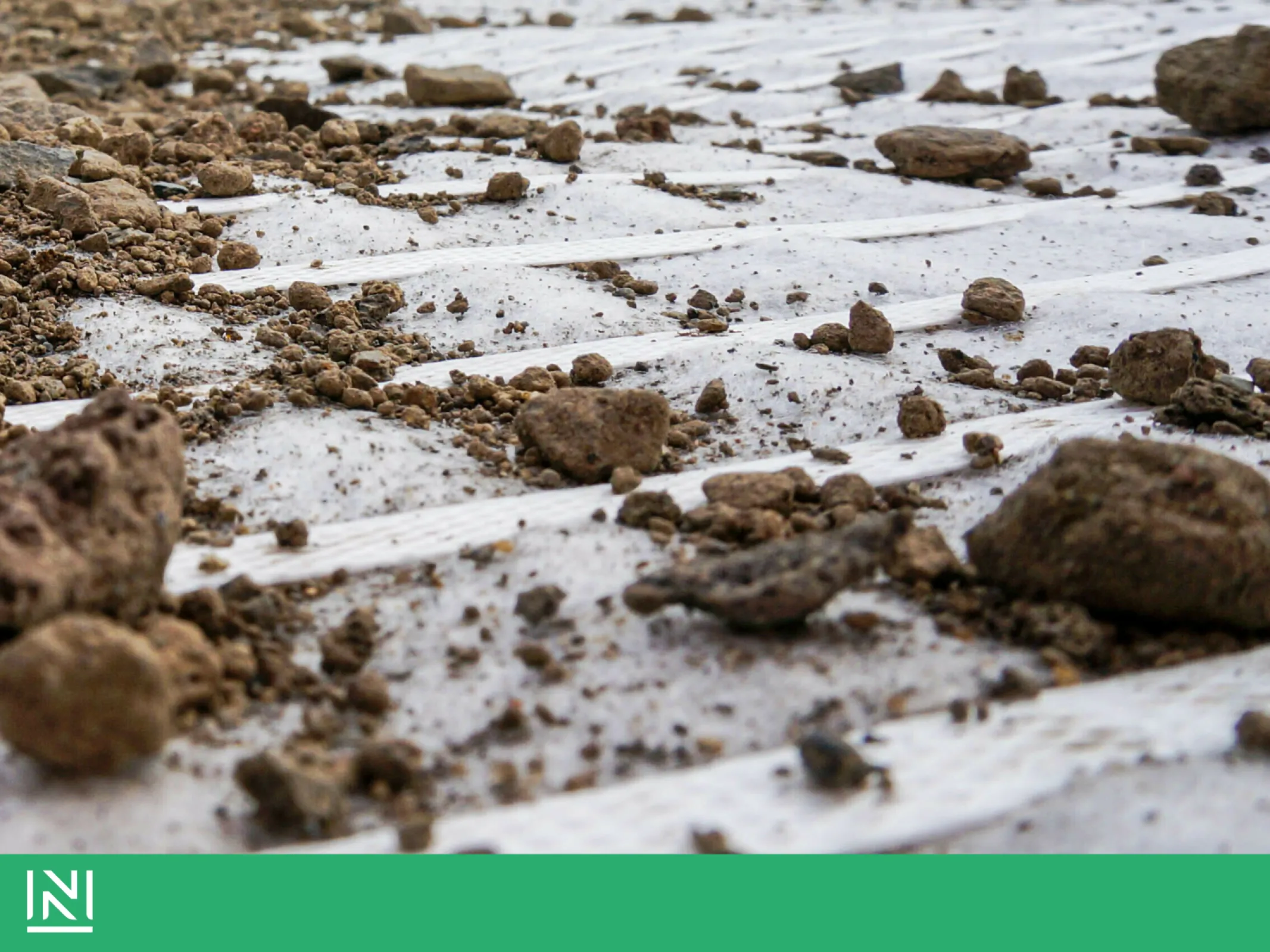 Naue Group: Combigrid®