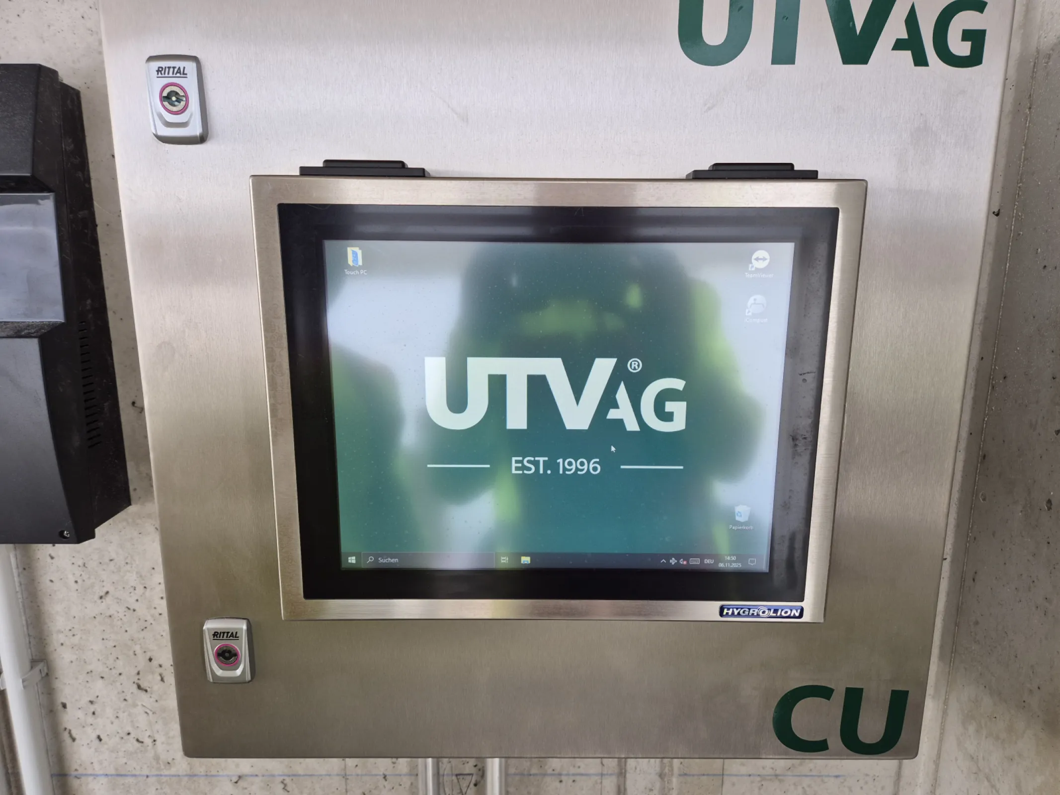 Distribution box with touch screen for process control