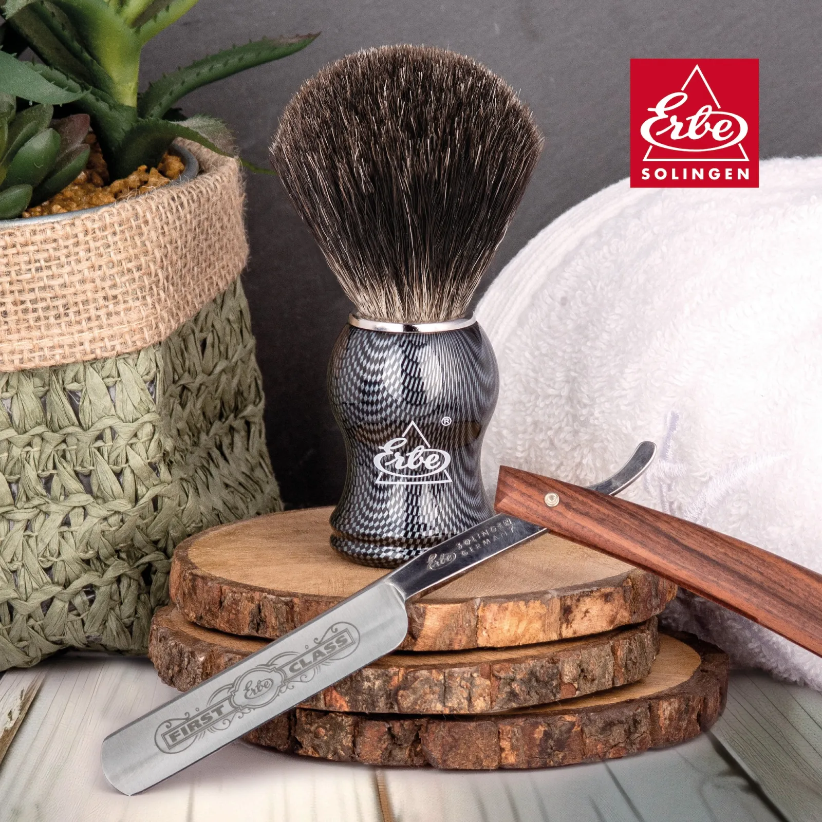 ERBE shaving brush pure badger |high-grade resin titan look |M & ERBE straight razor |palisander wood |4/8“  hollow ground blade