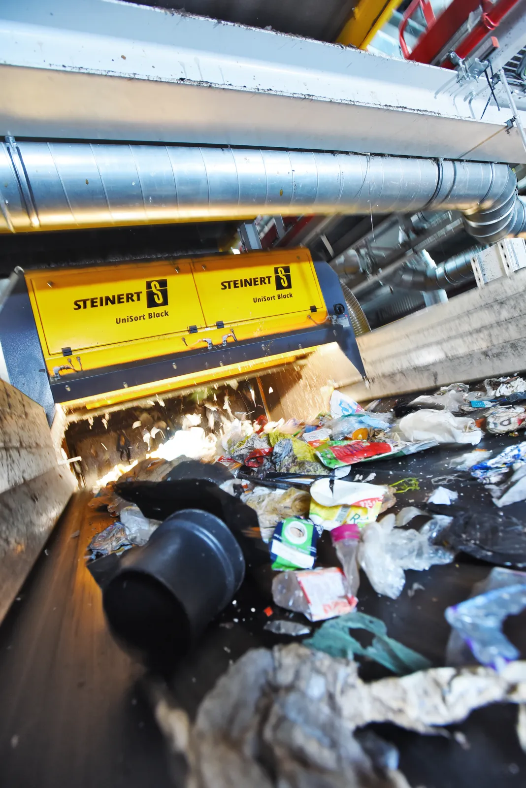 STEINERT UniSort Black sorts dark and black objects