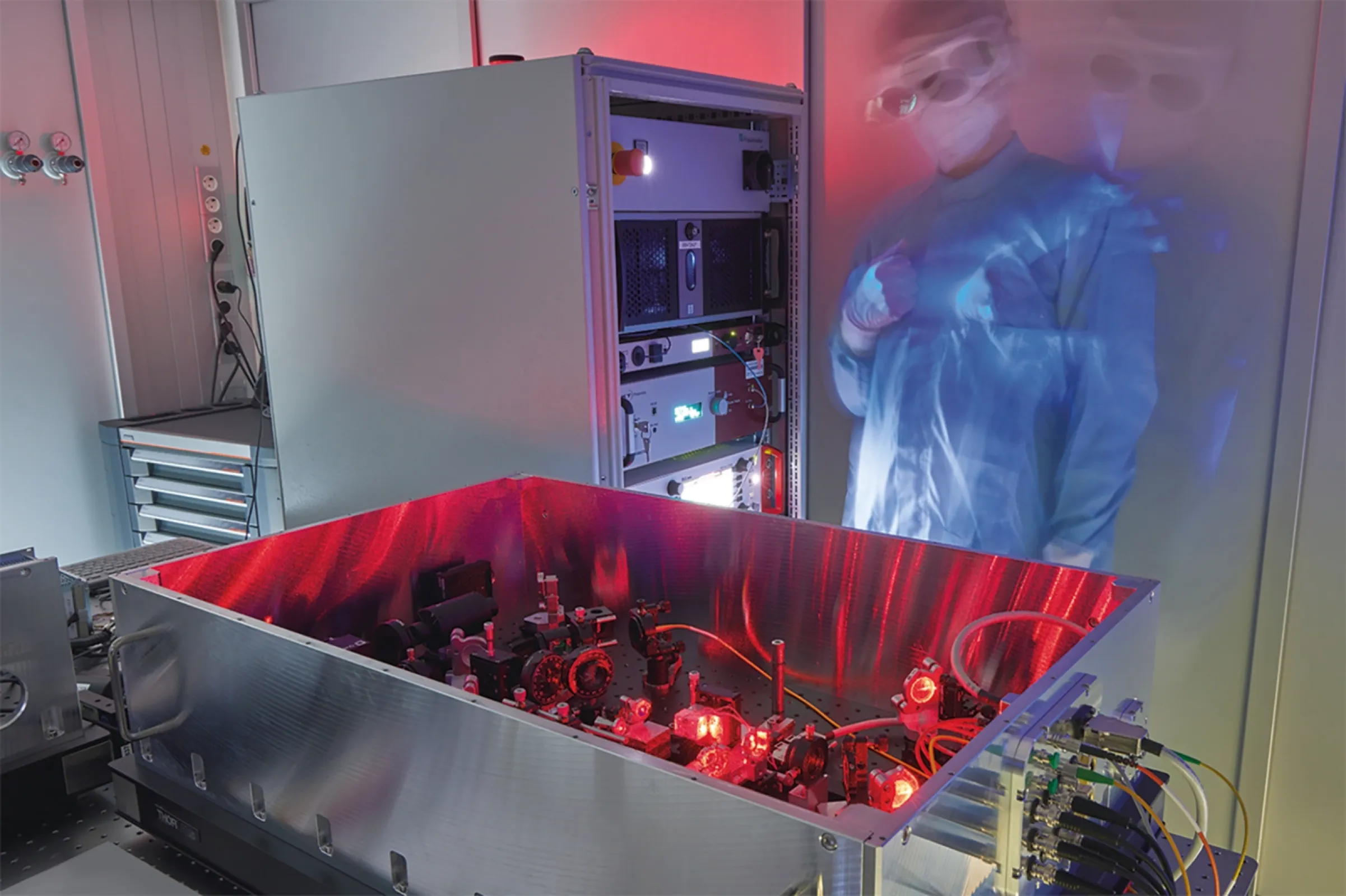 Laboratory prototype for a low-noice quantum frequency converter | Copyright Fraunhofer ILT, Aachen, Germany