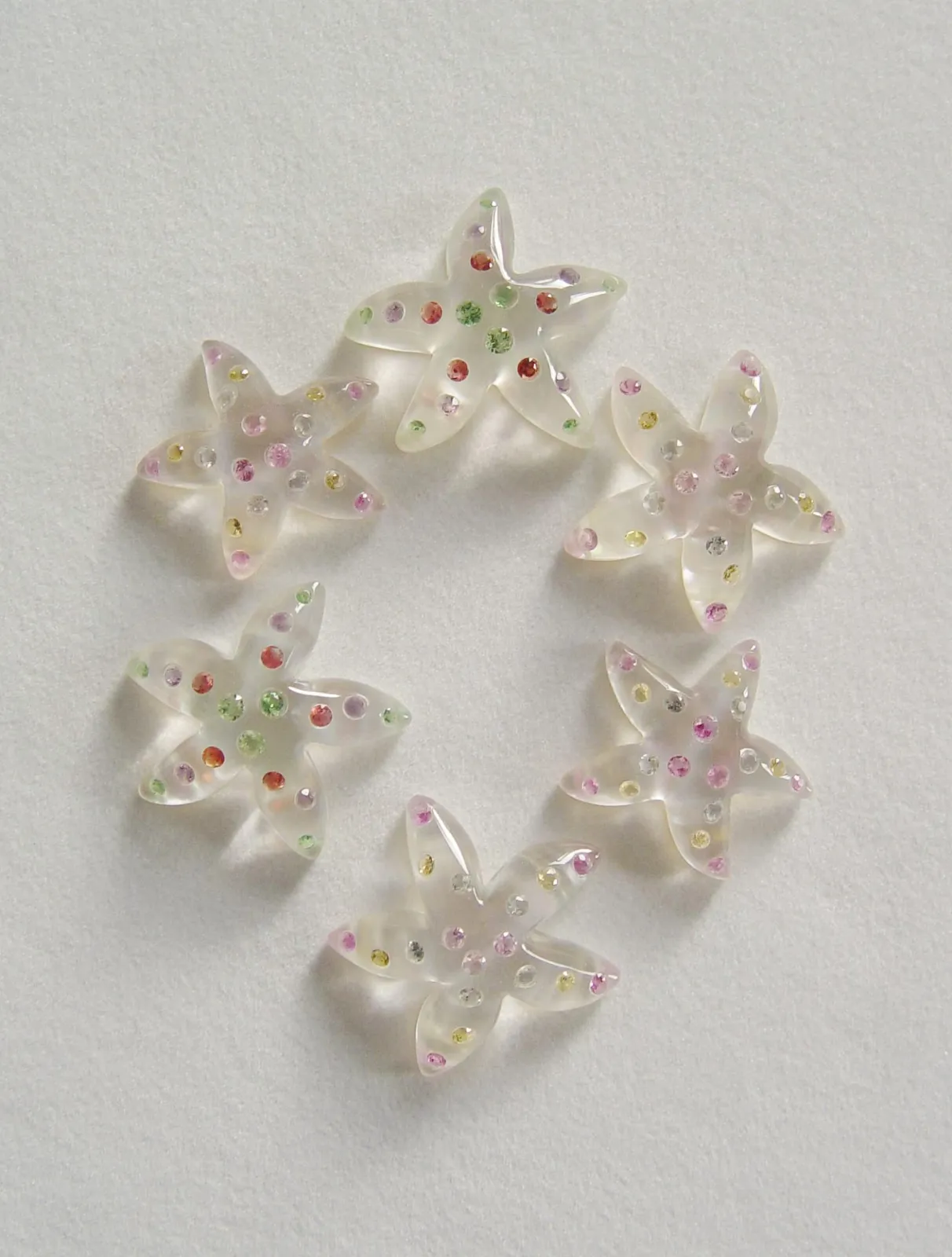 starfishes with colored stones