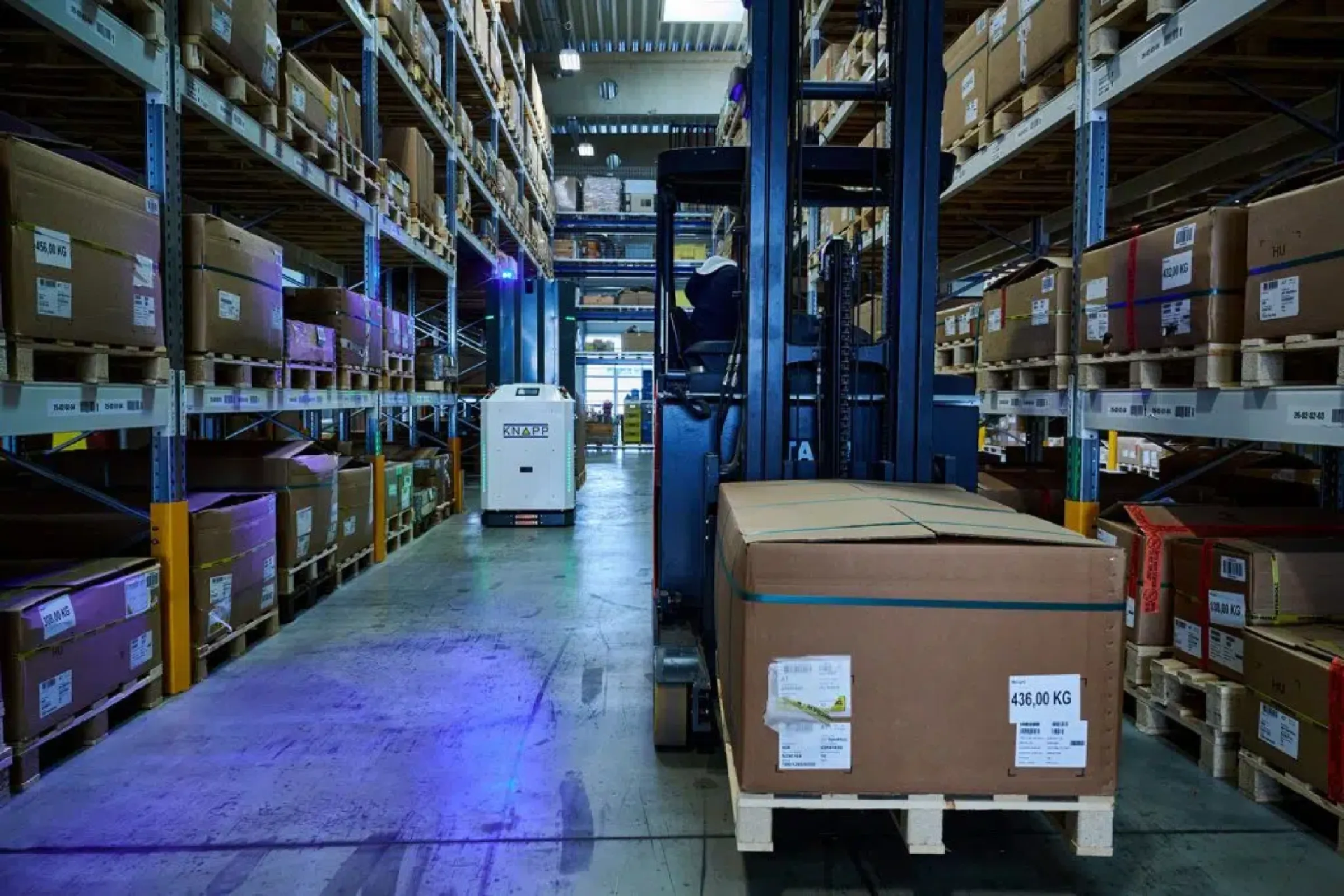 Pallet transport made easy with Open Shuttle Fork