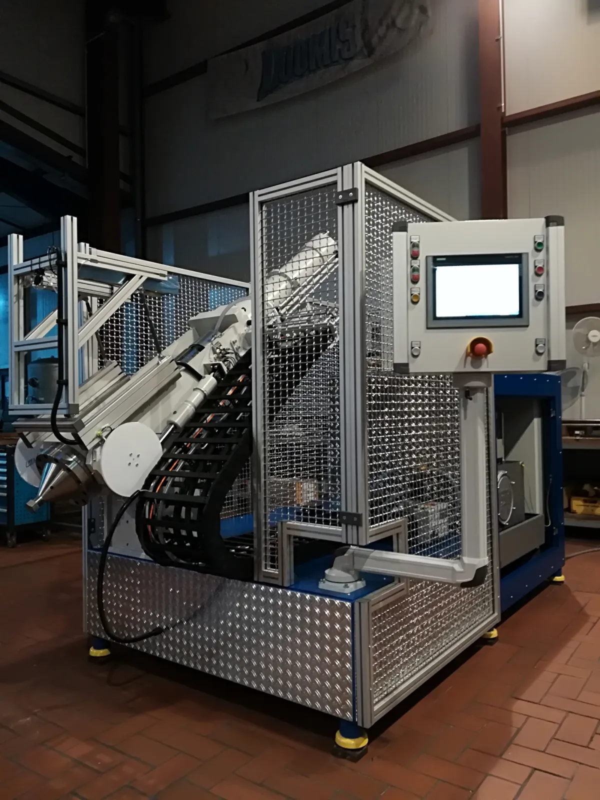 232 - 55 DT 150 x 850 Vacuum Piston Extruder incl. automated filling device