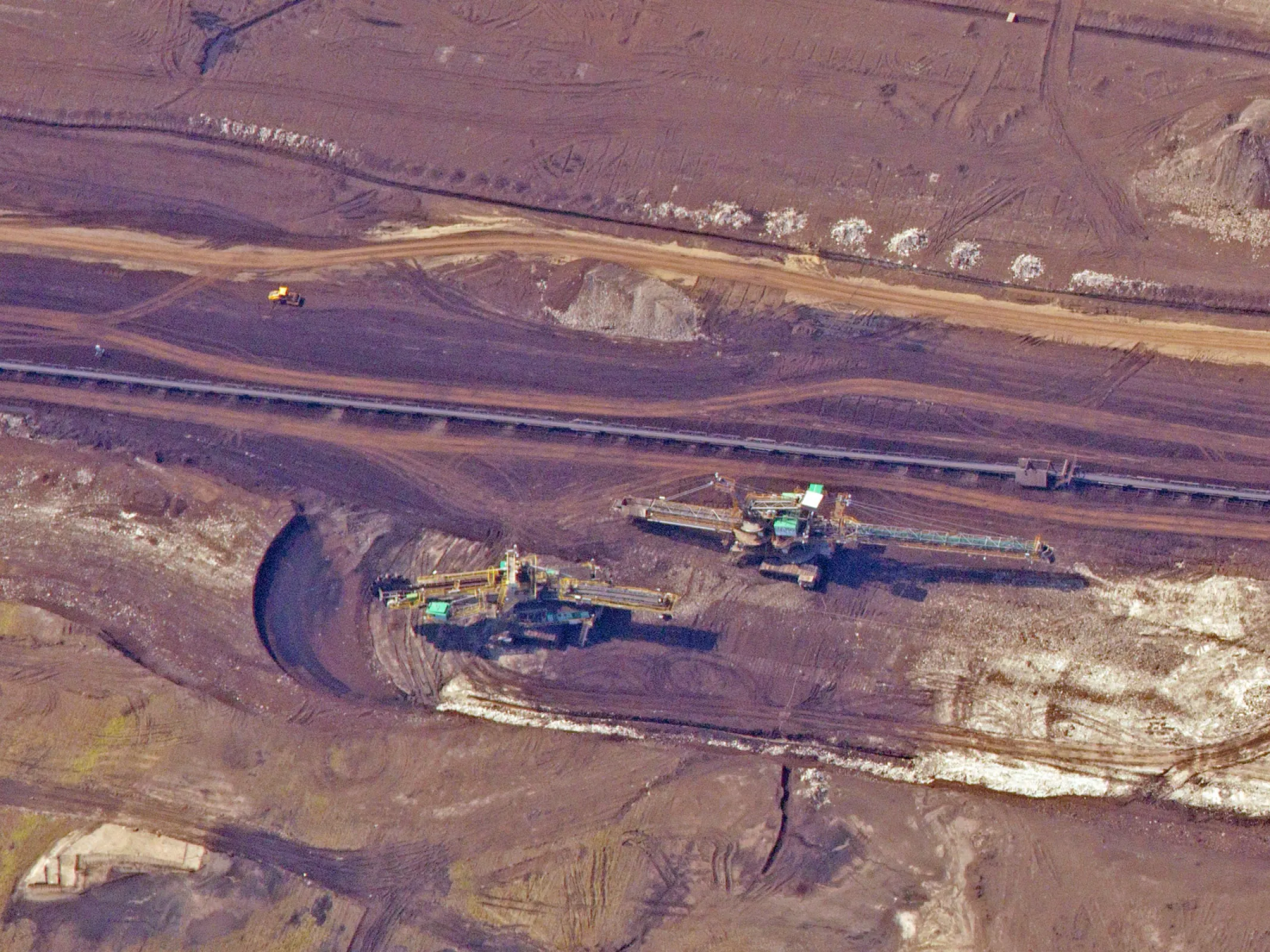 Survey of an open pit mining by 3d-arial flight.