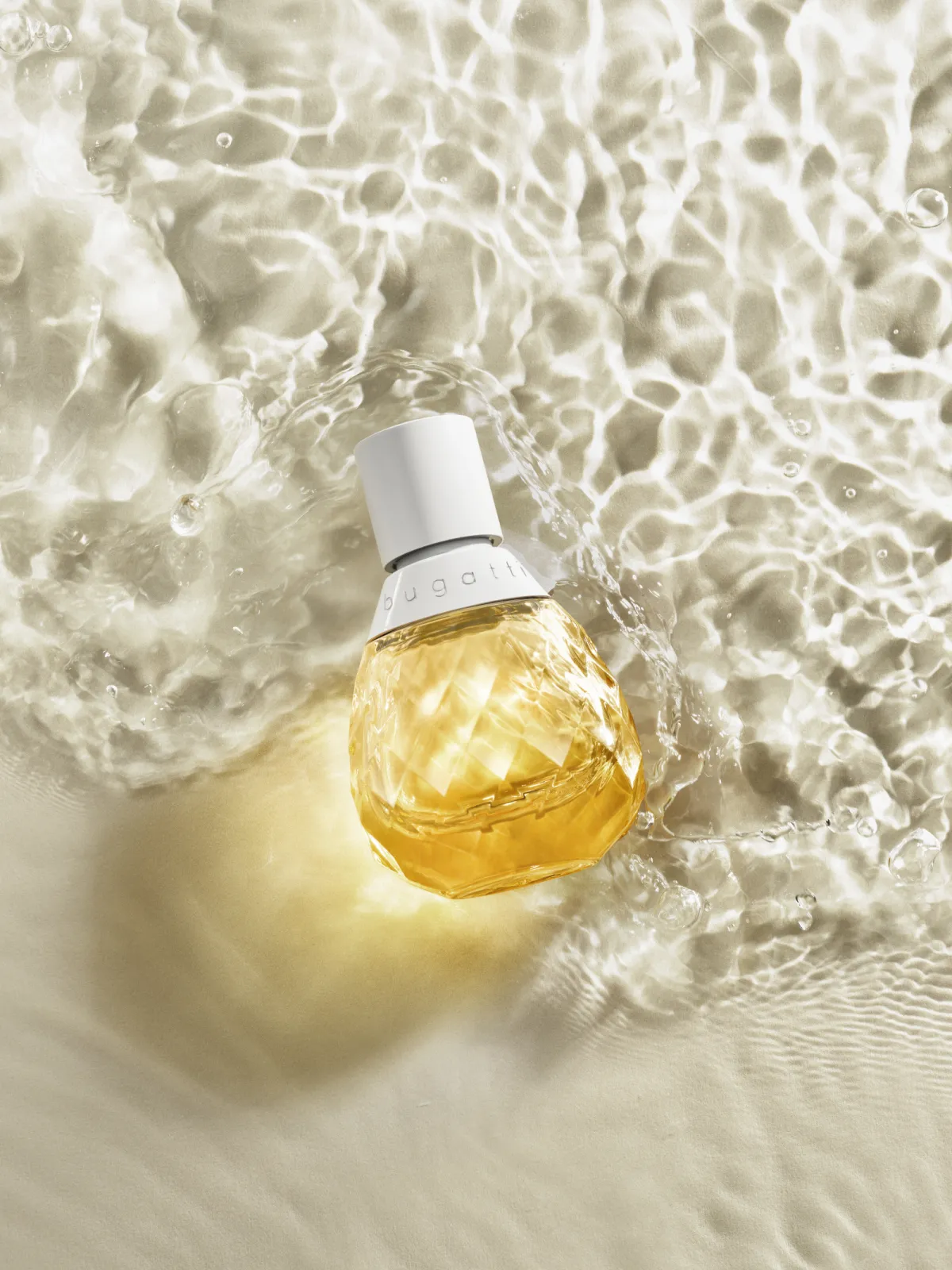 bugatti Sole d'Italia for her EdP