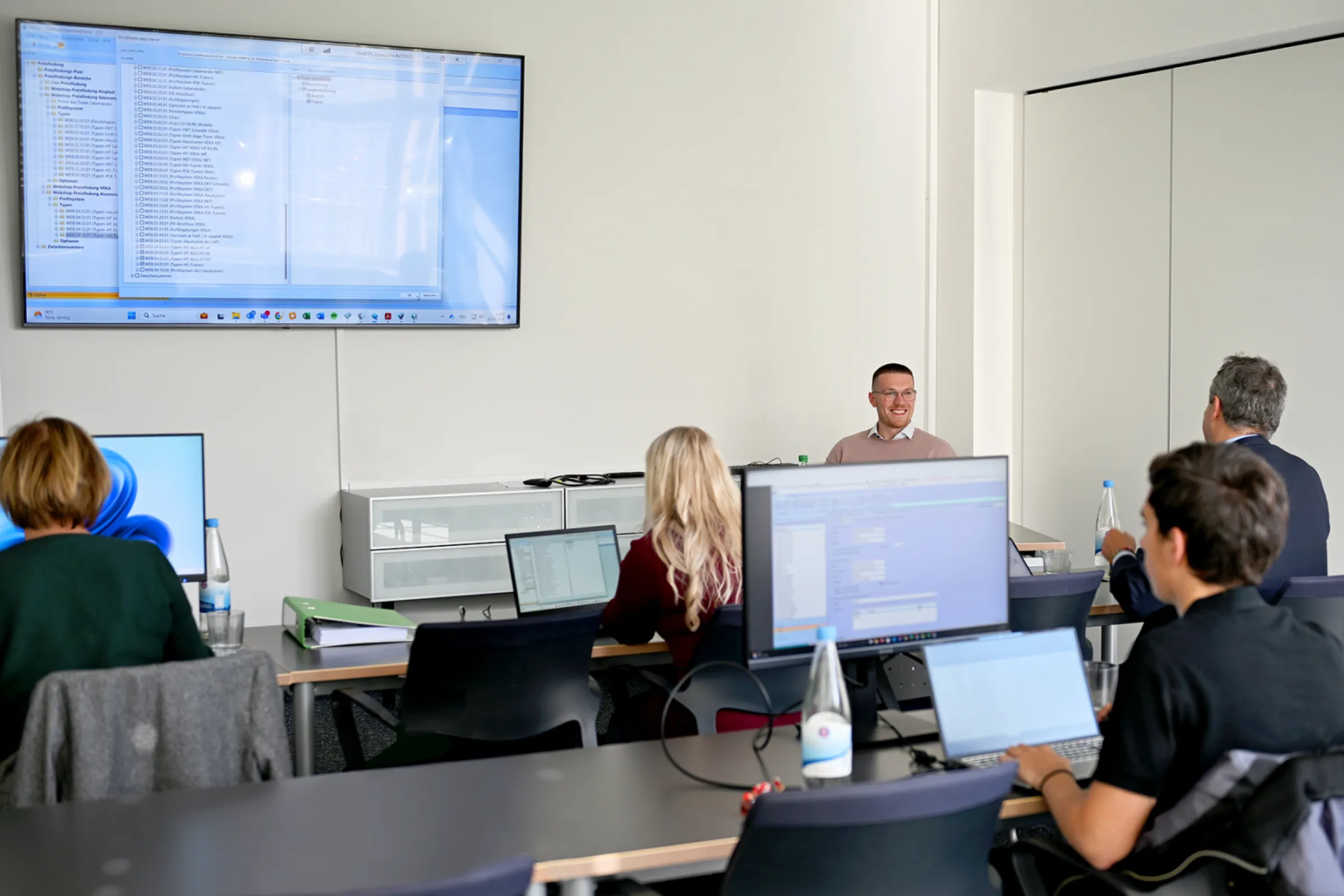 Training sessions by our experts ensure efficient software usage