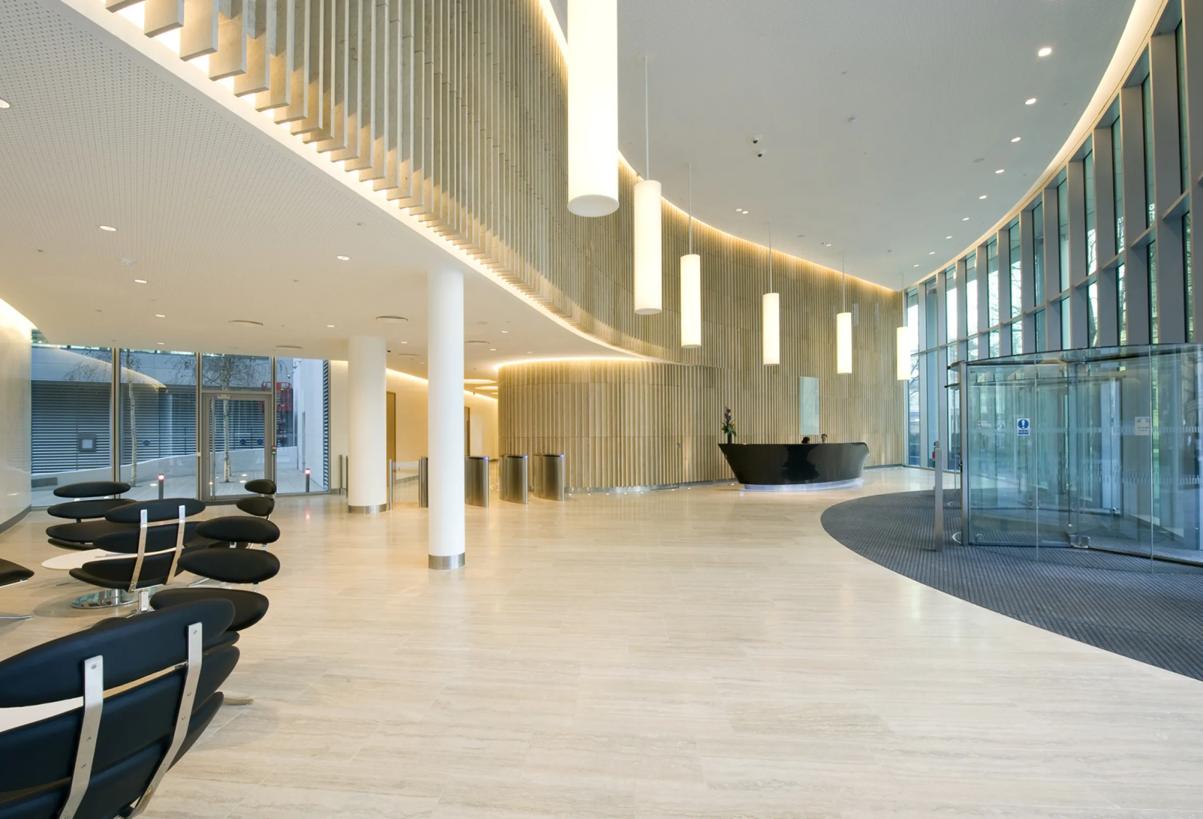 Header Szerelmy Regents Place London - JURA Limestone wall covering, flooring, solid elements