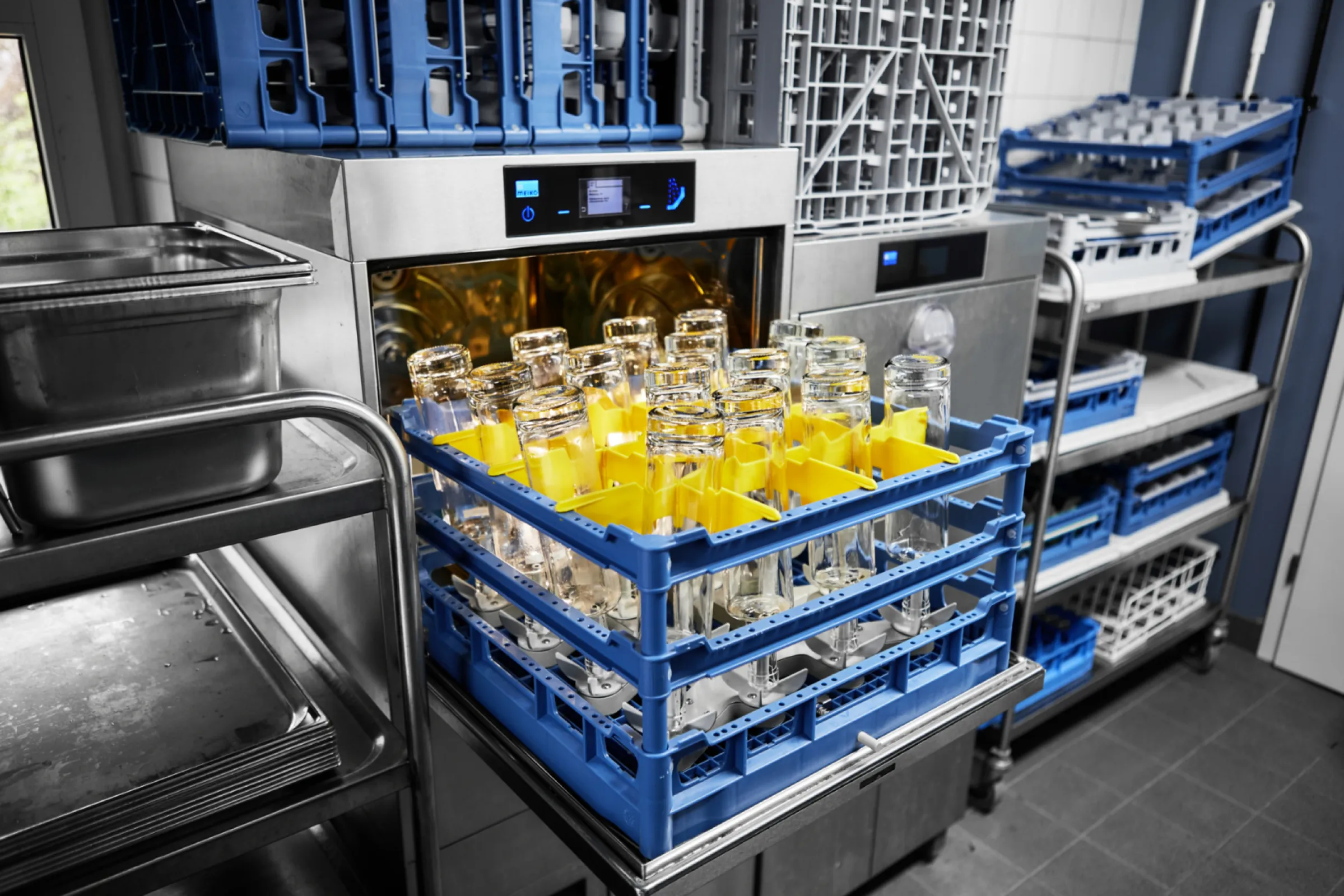 MEIKO M-iClean U with bottle rack