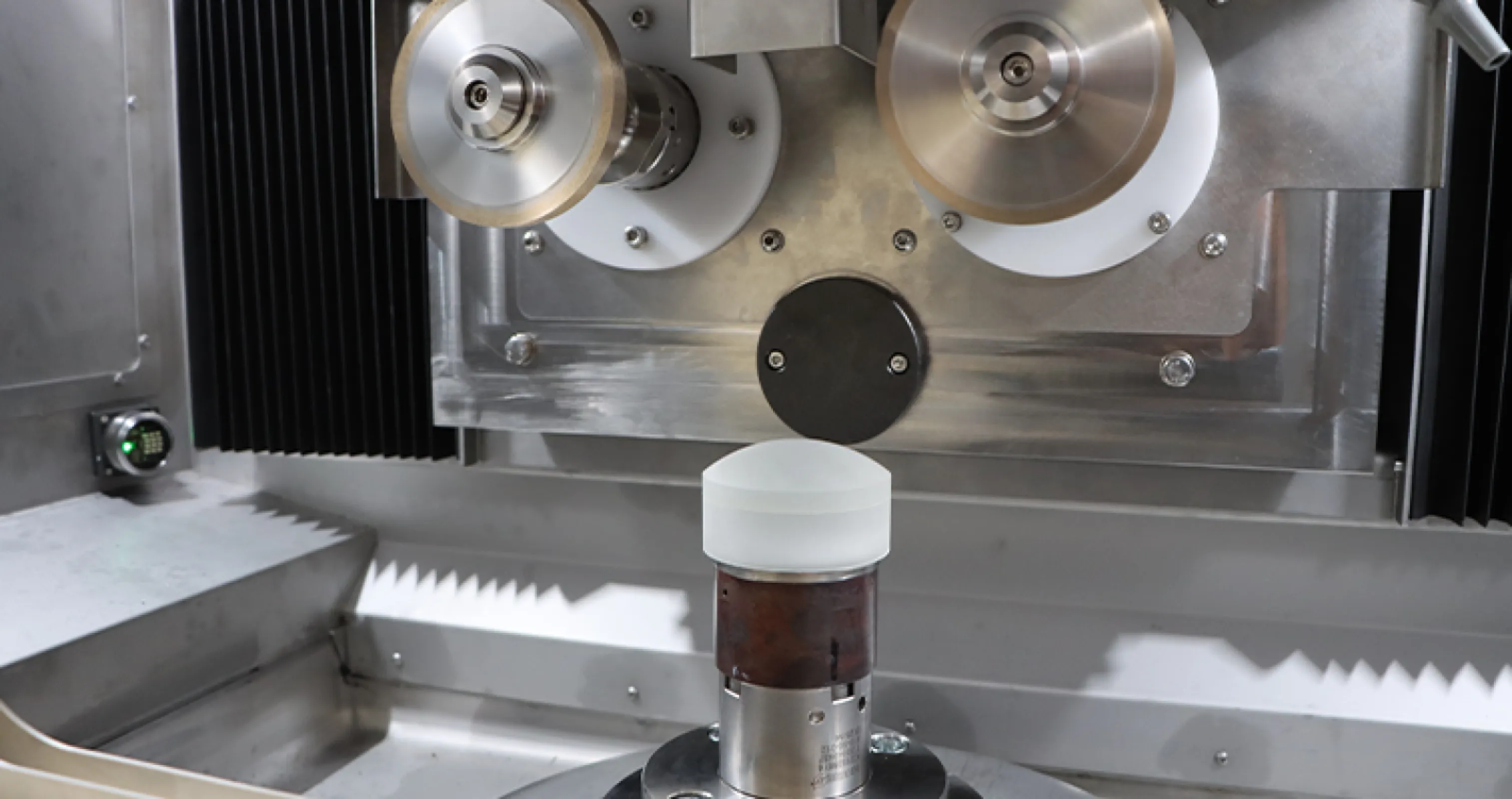 Large Working Room with 3 Tool Spindles