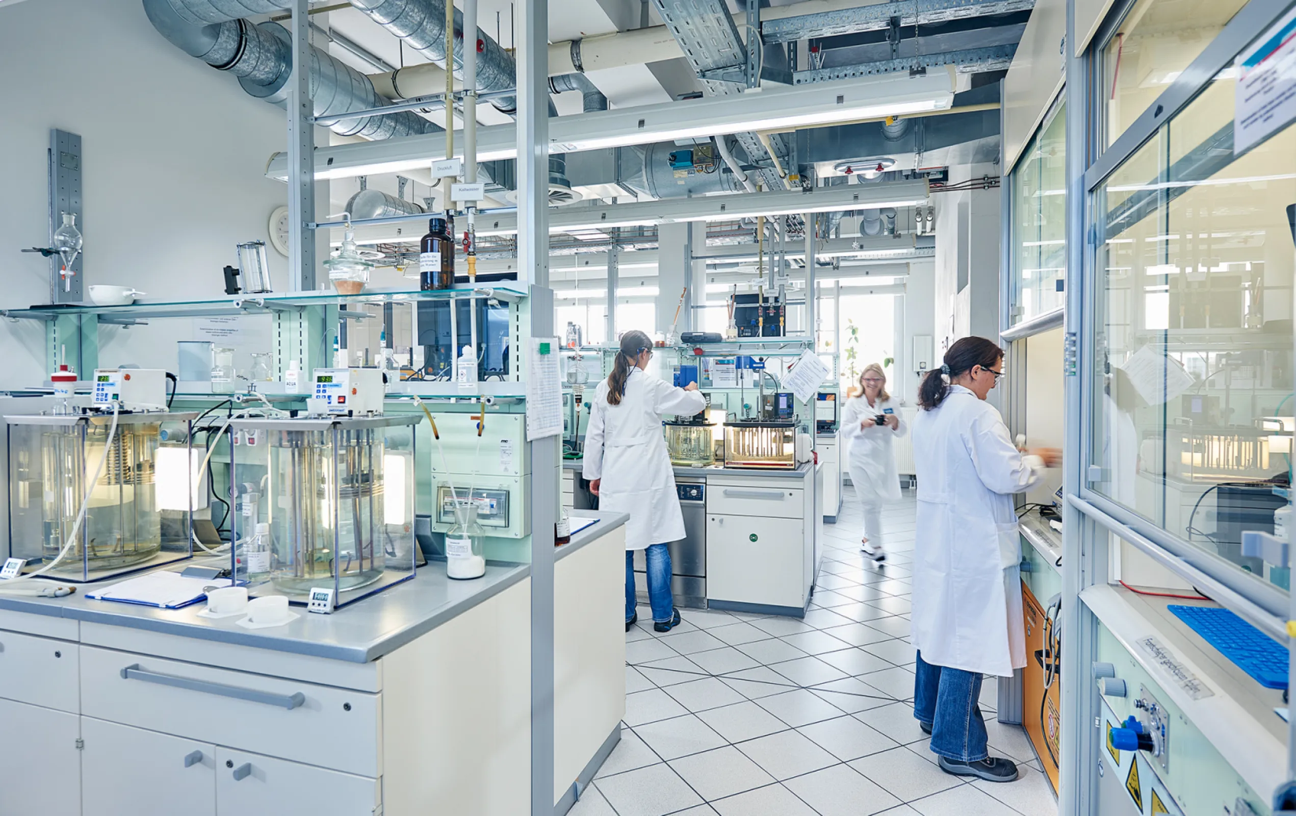 ADDINOL understands the unique challenges of African mining operations. As an experienced lubricant partner, we offer tailor-made solutions that are designed for the demanding conditions of mining