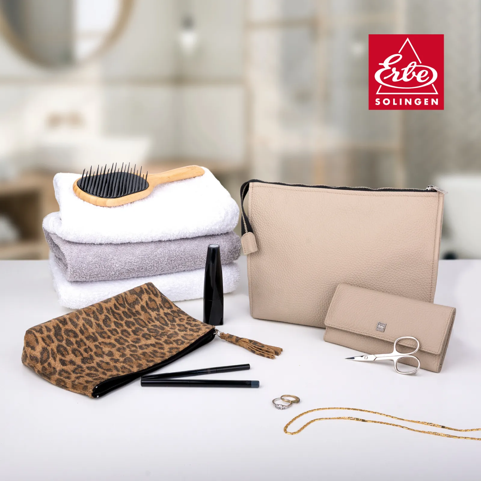 ERBE range BEIGE and LEO - ERBE toilet bag BEIGE 9476 | ERBE manicure case BEIGE 5pcs 9475 | ERBE cosmetic 9478 bag LEO