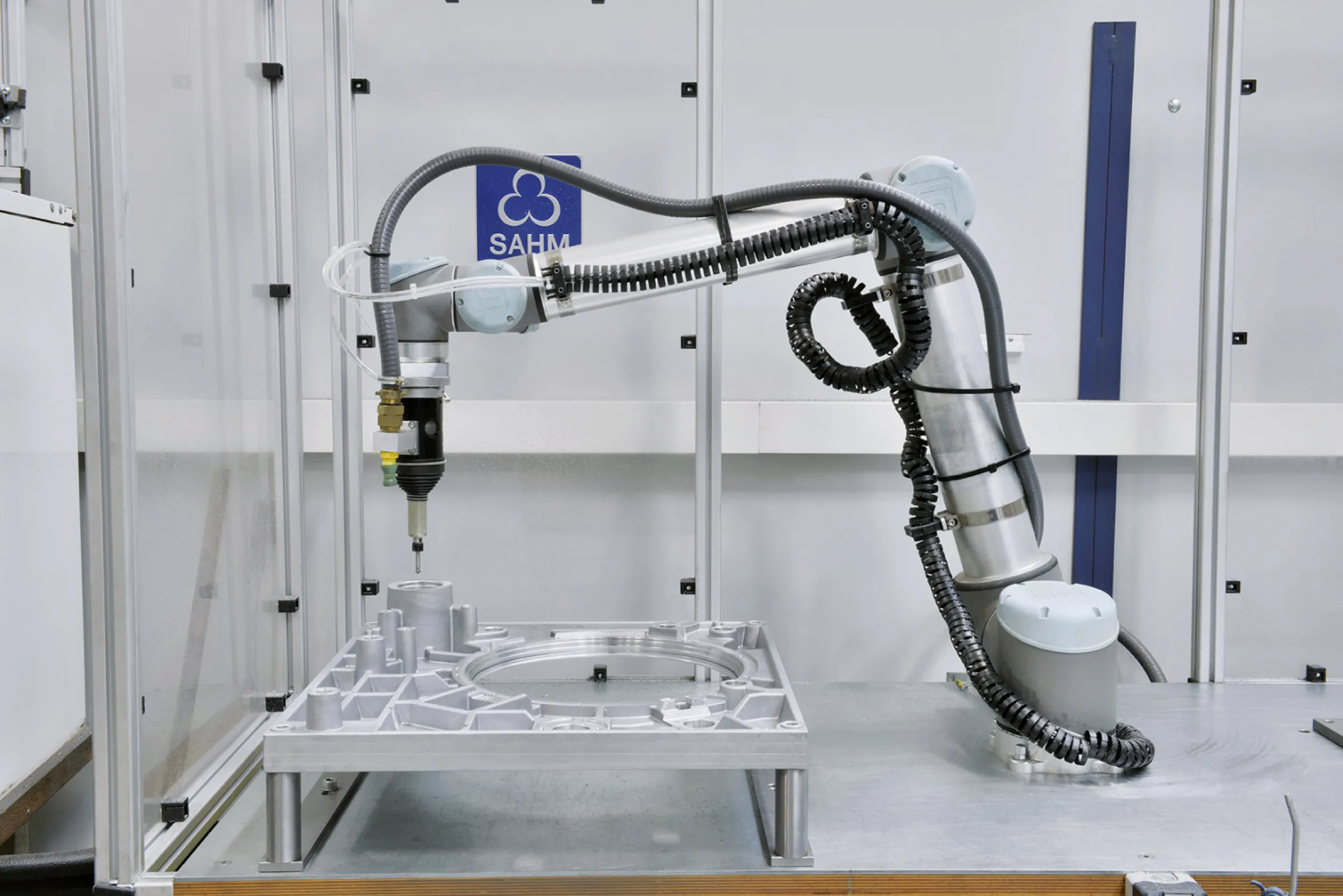 Robot-assisted manufacturing