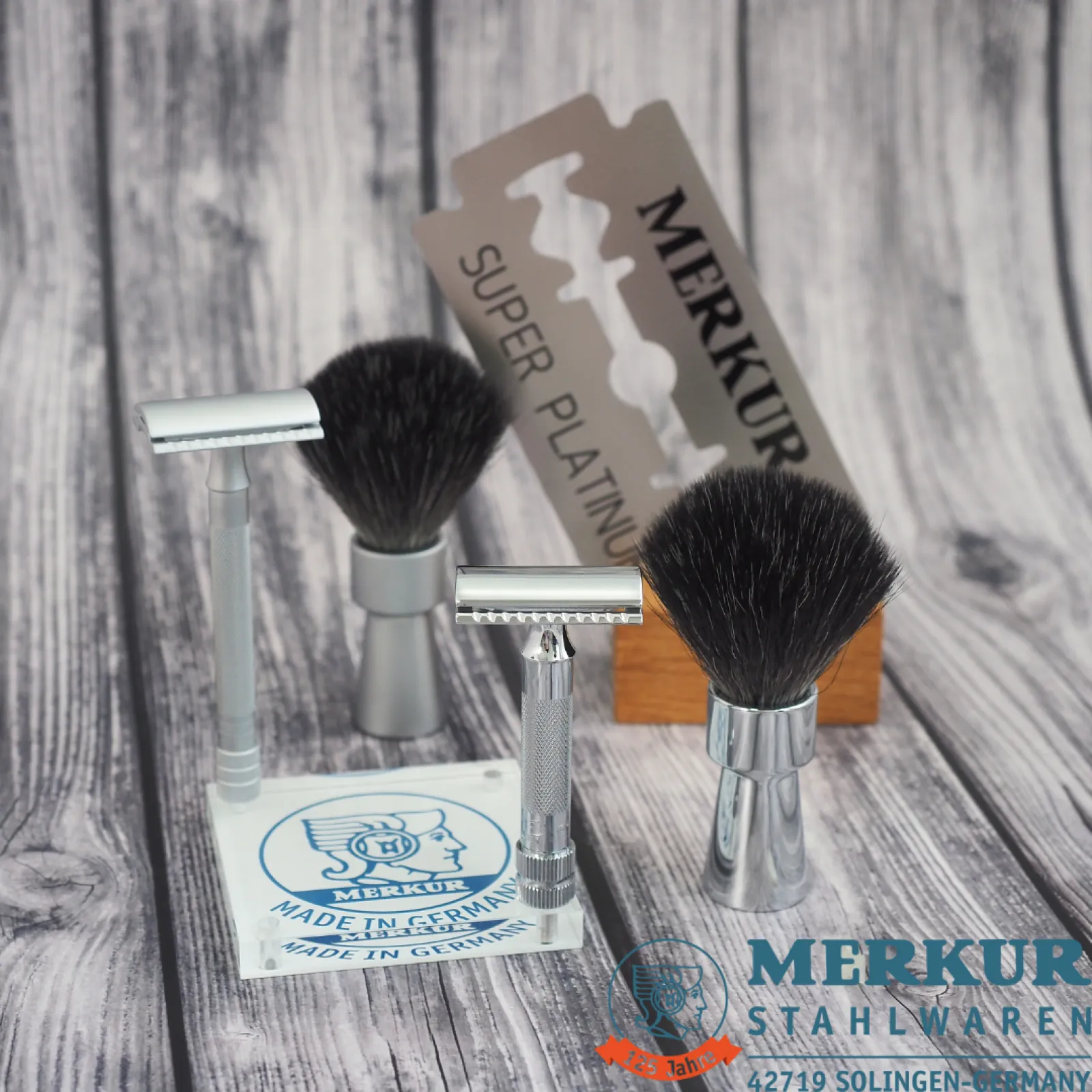 MERKUR DE SAFETYRAZORS AND DISPLAYS