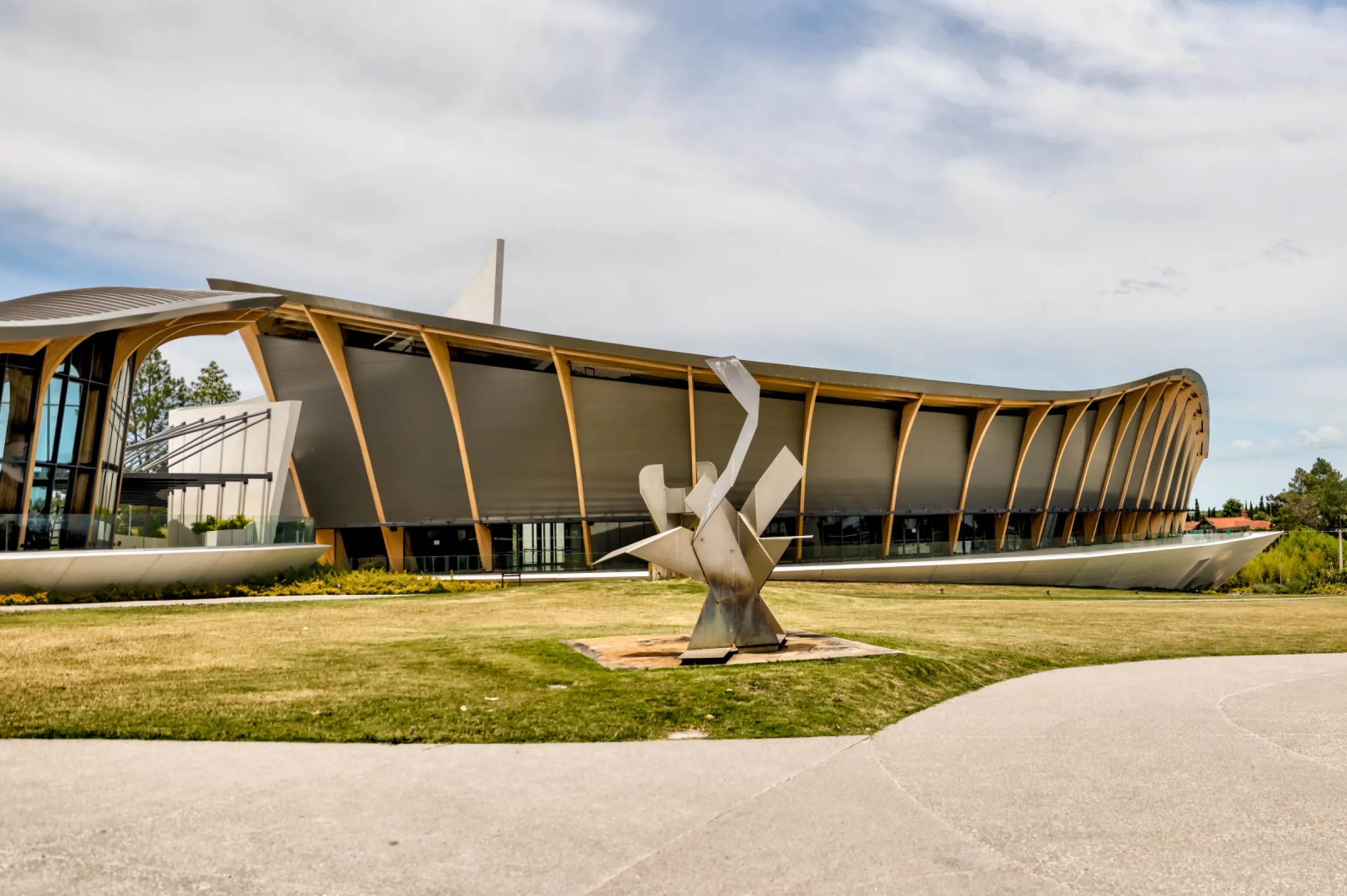 MACA - Museo de Arte Contemporáneo Atchugarry, Uruguay / BEMO-MONRO standing seam roof, BEMO-BOND facade, photo: © Torval Mork