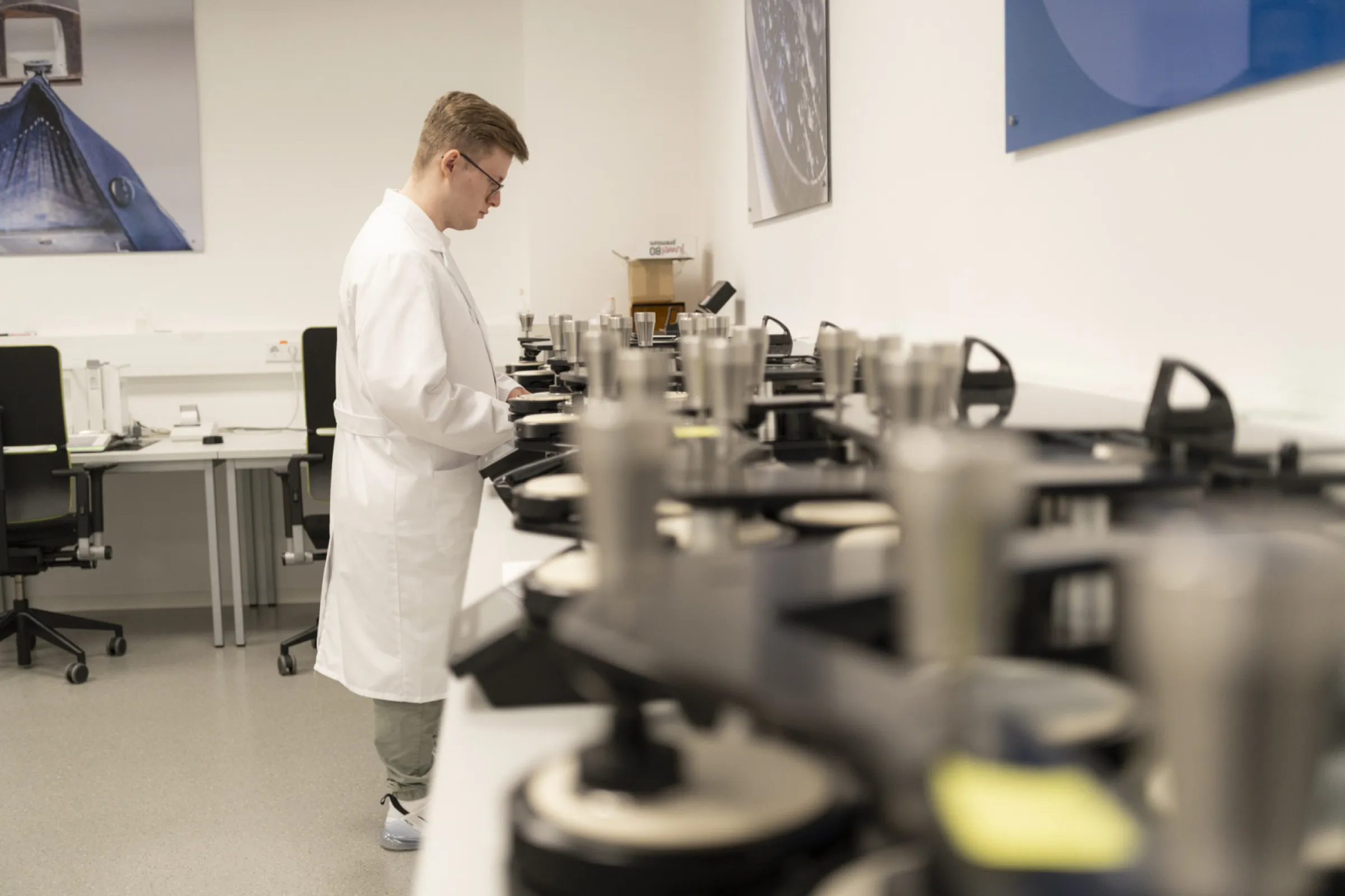 Textile technology testing Quality testing (colour fastness, fibre fineness, dimensional stability, strength of fabrics) Performance testing (such as water resistance, waterproofness, breathability/permeability to air, pilling, washing tests, etc.) Determination of fibre composition (Textile Labelling Act)