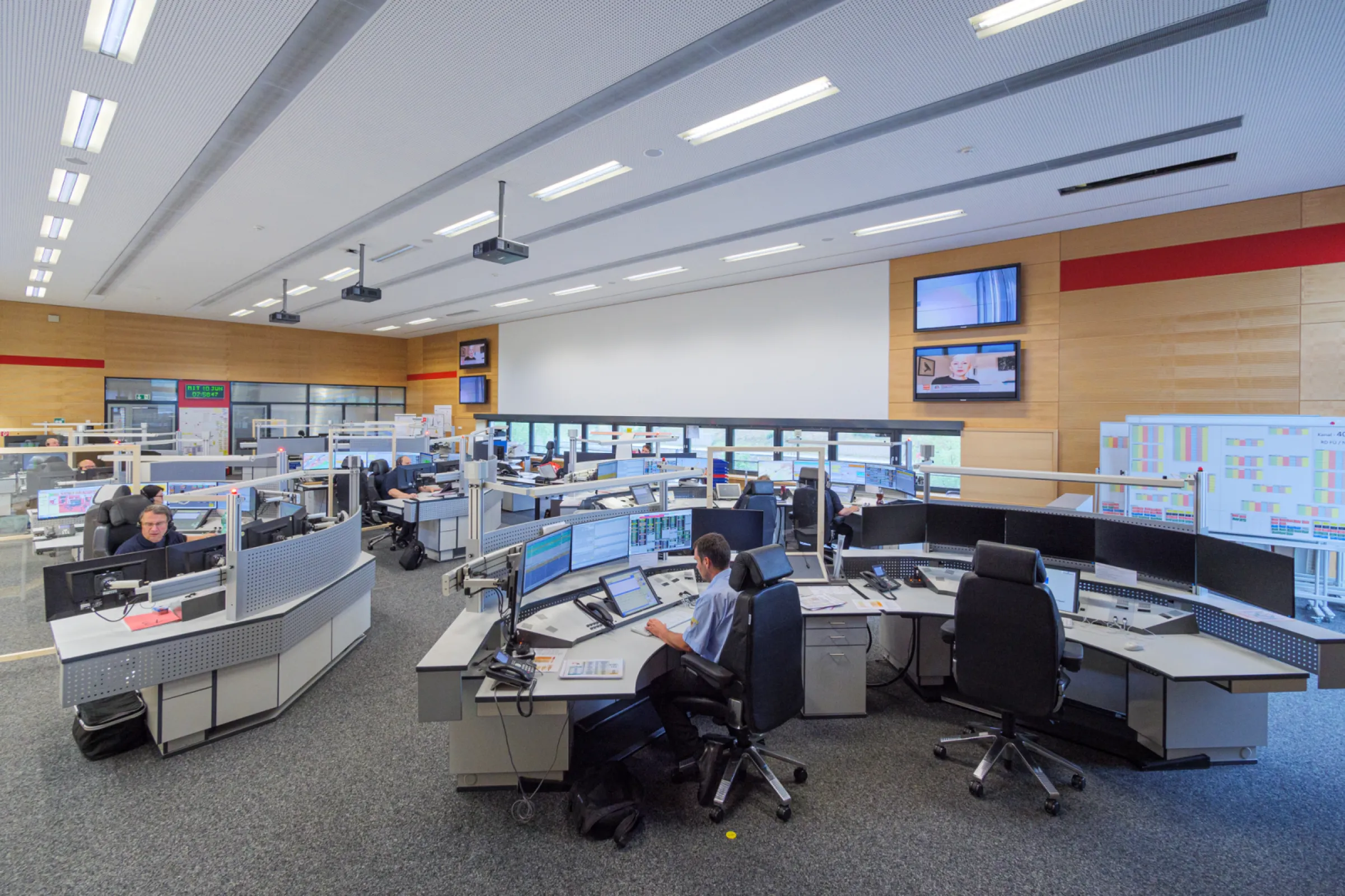 Svenstol in control room