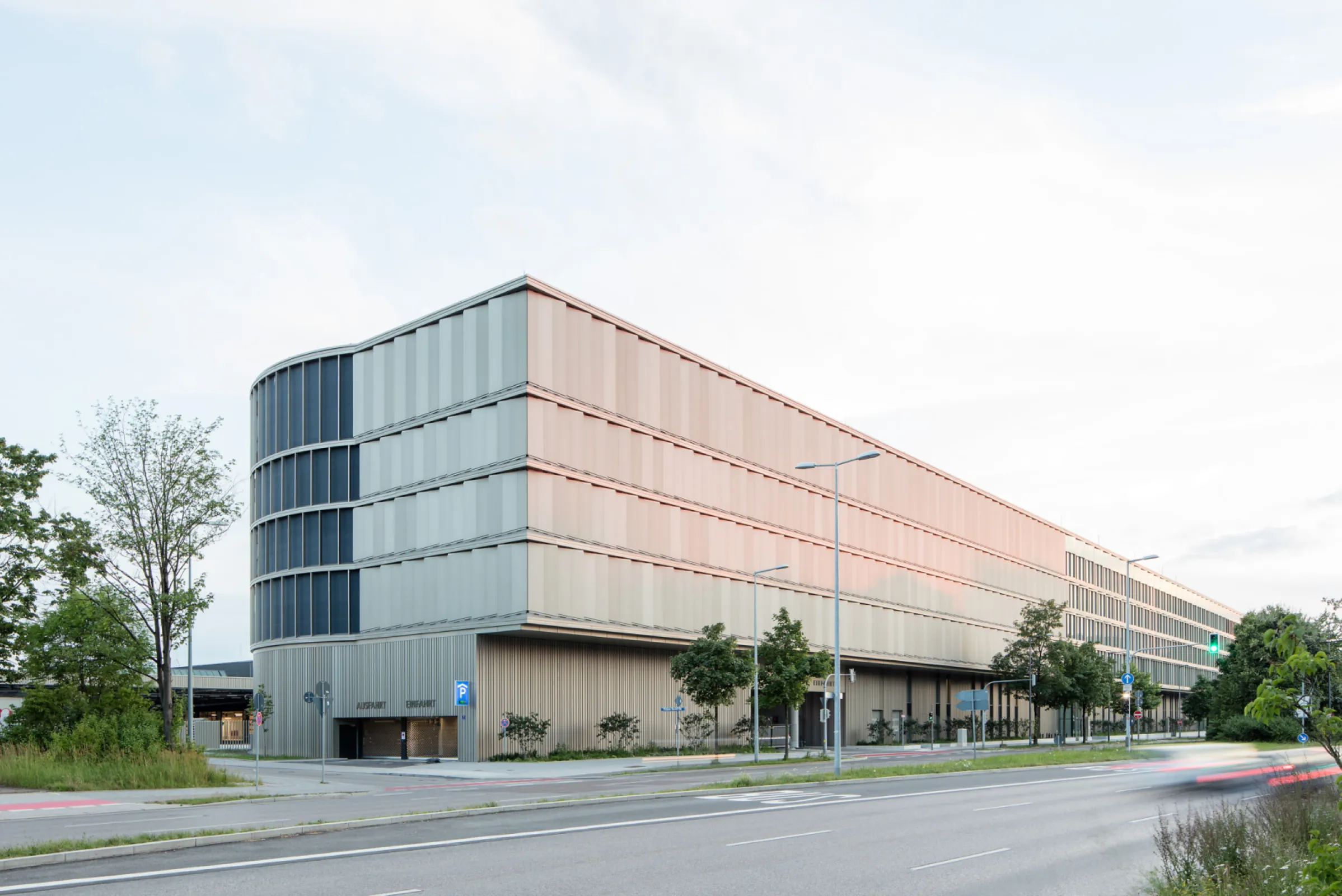 Parking garage for cars at Hybrid.M