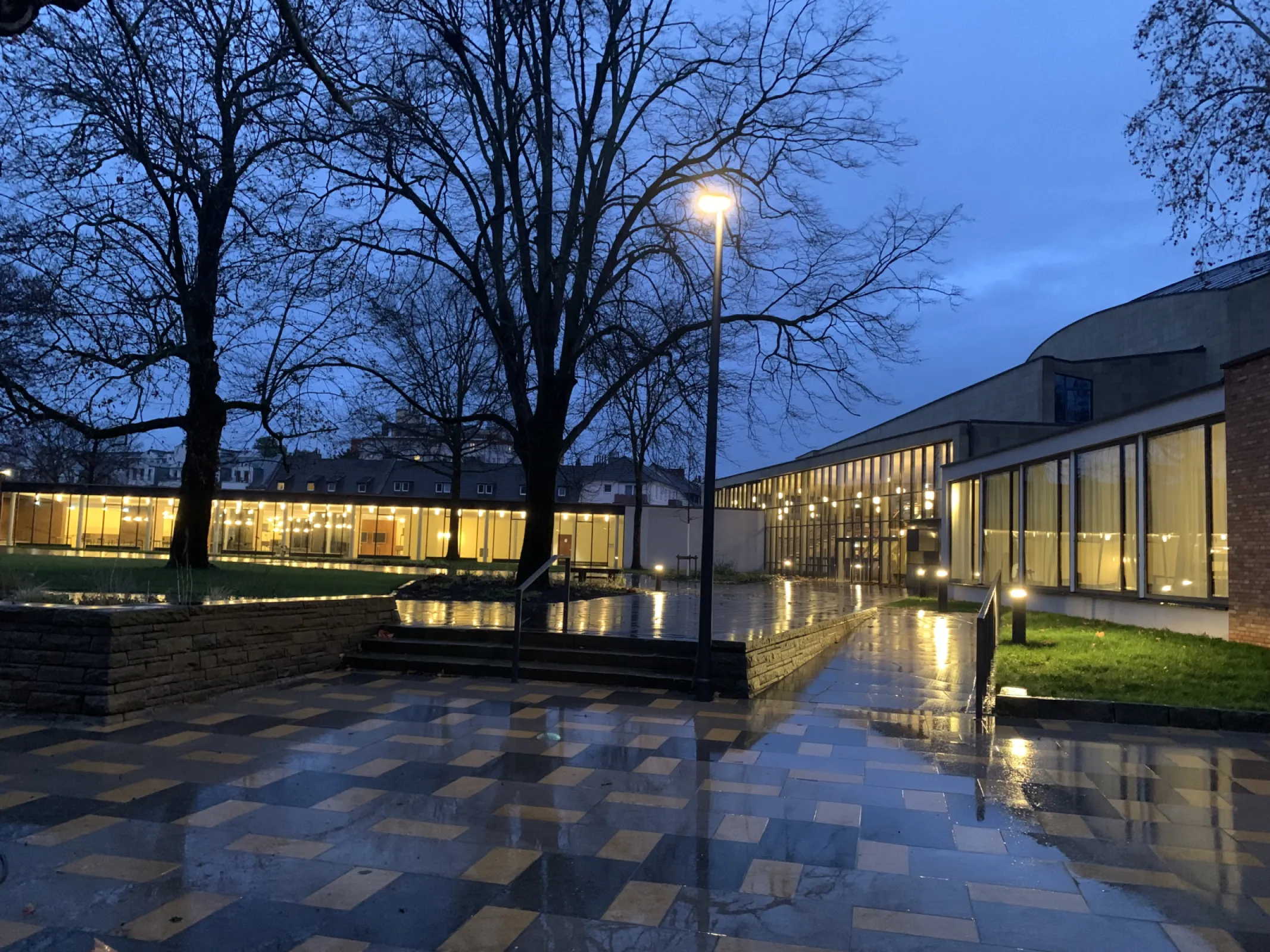 Beethoven Halle outside