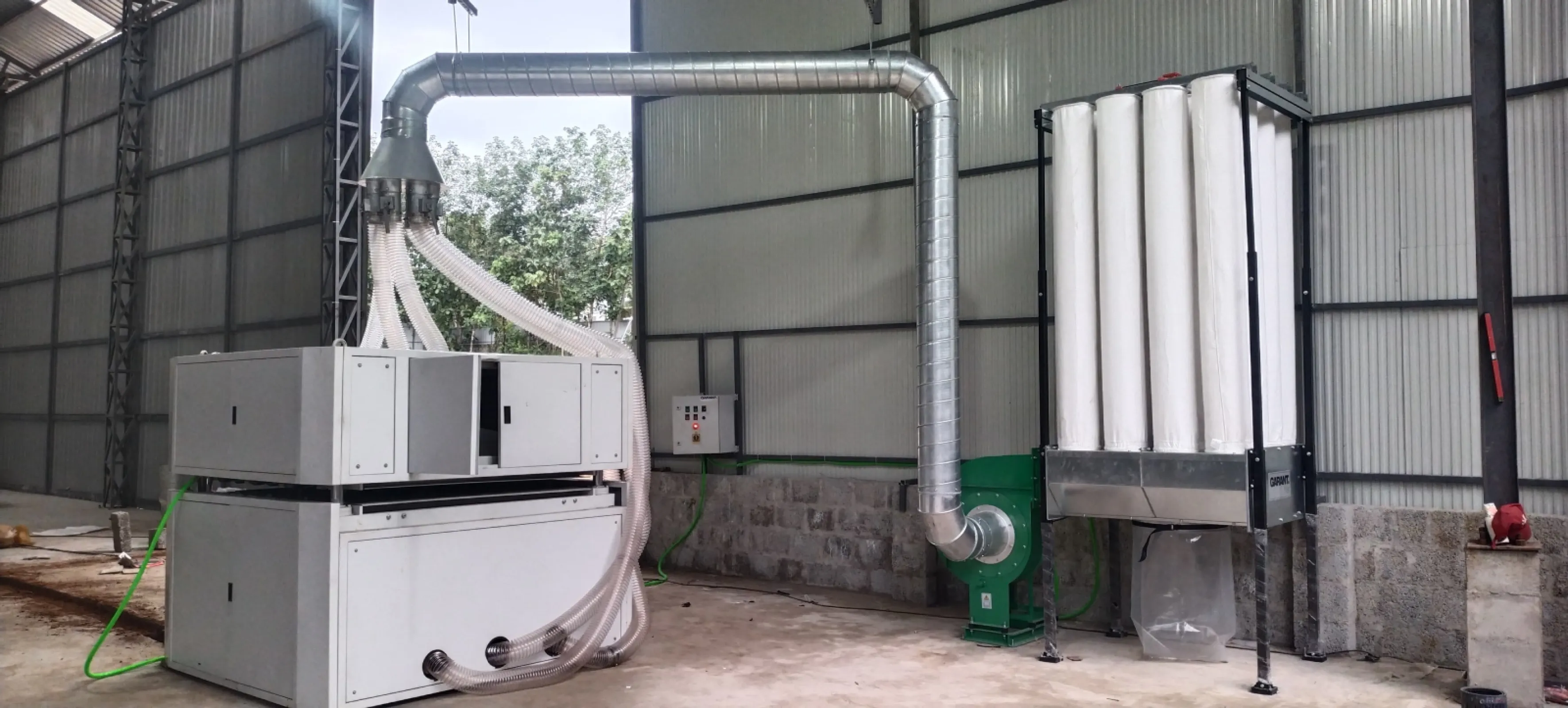 E-1675 dust collector with a Sanding machine