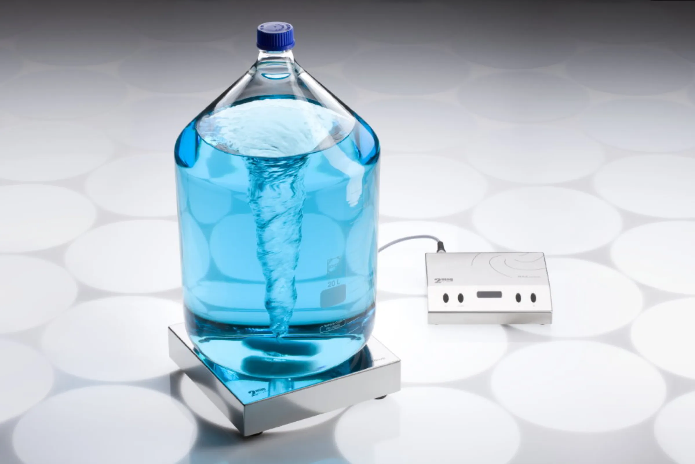 2mag - Magnetic Stirrer MAXdrive with Control Unit MAXcontrol (up to 250 liters)