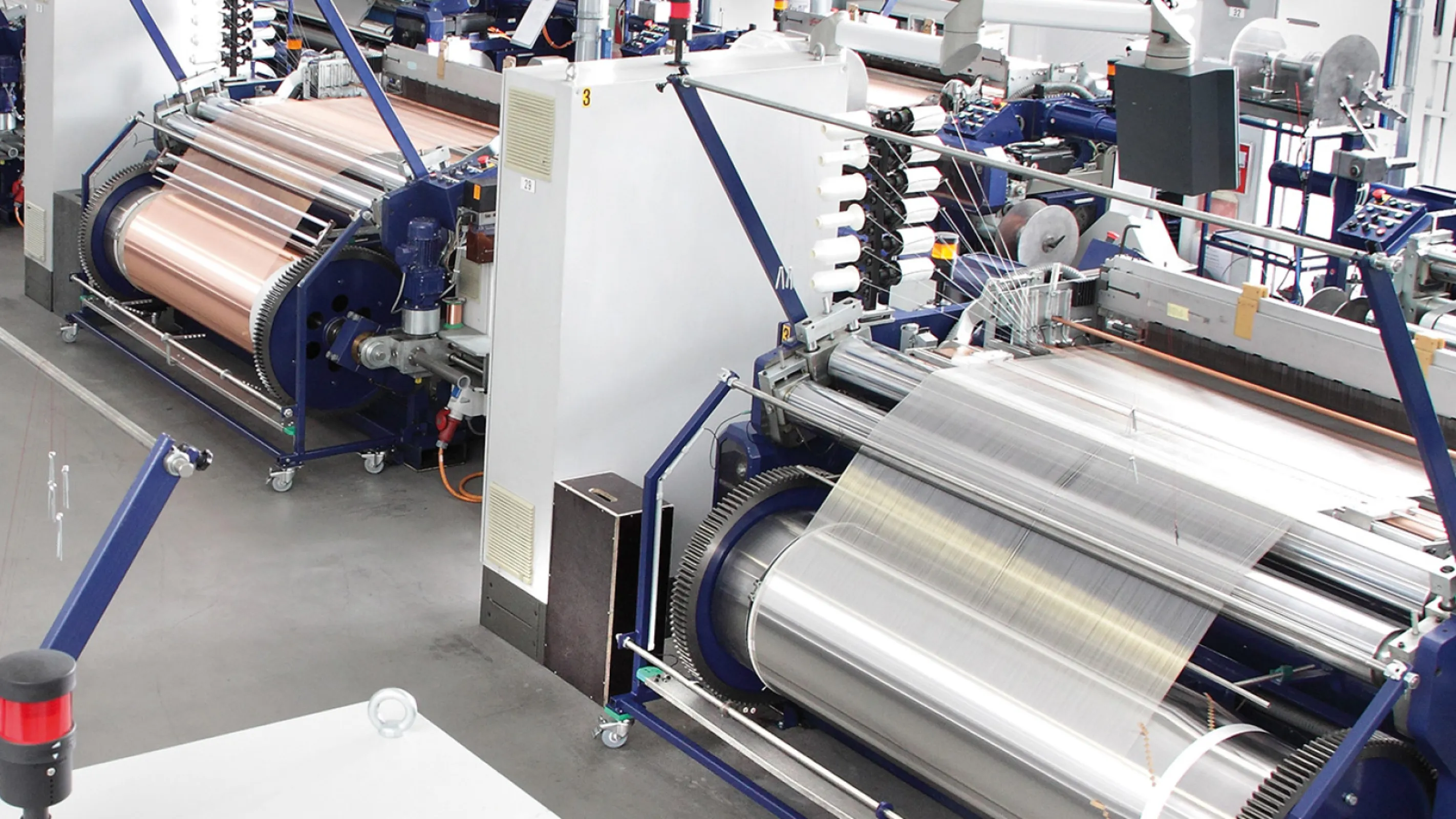 In the fine weaving sector, we weave using an average of over 70 weaving machines.