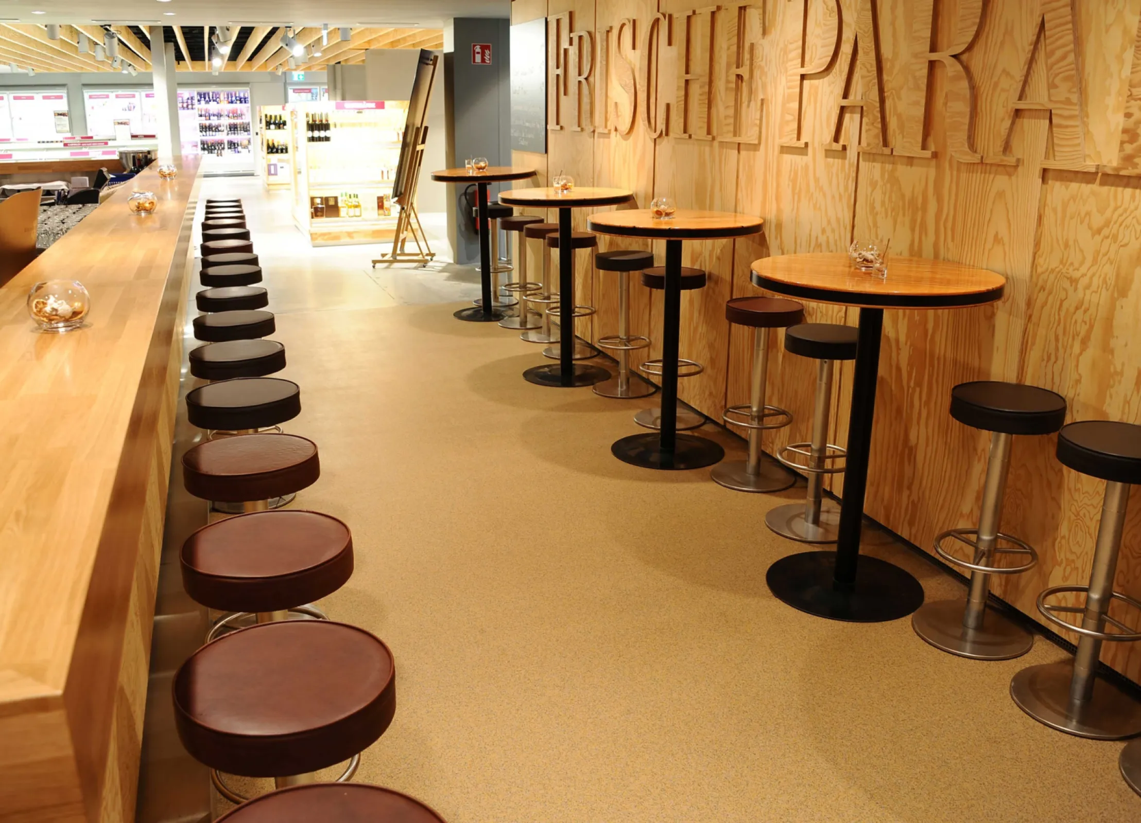 For high standards and aesthetics: floor coatings from Silikal