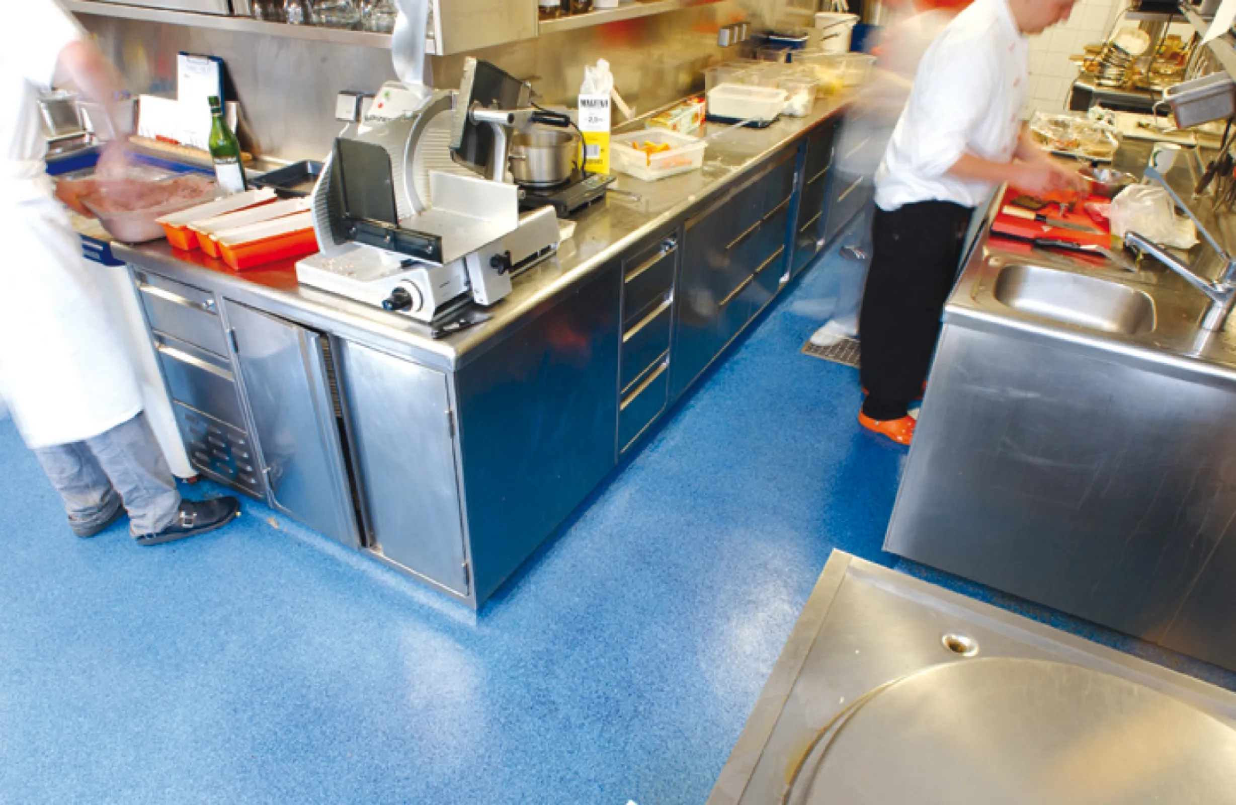 Seamless floors for the food industry