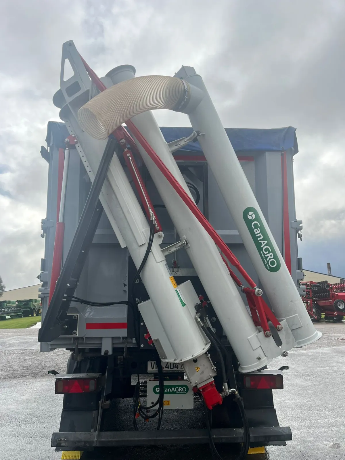 Tailgate auger model DF1024