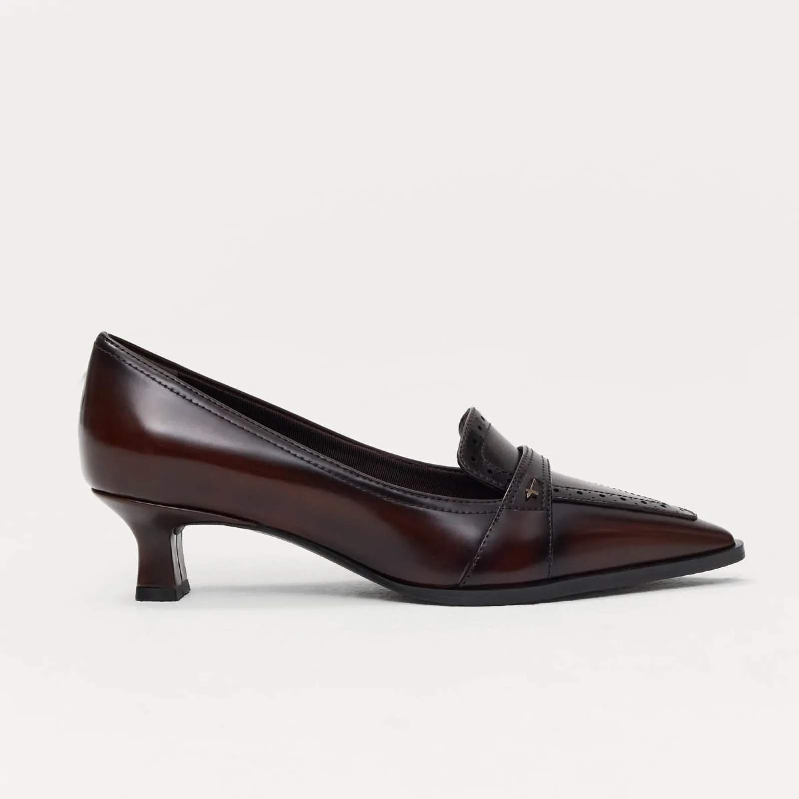 Tamaris: Business Unusual