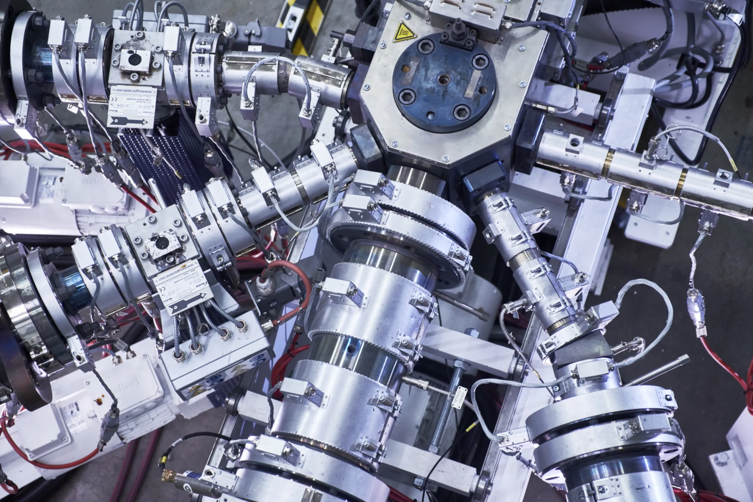 KUHNE 7 Layer - Flat Film Co-Extrusion Line