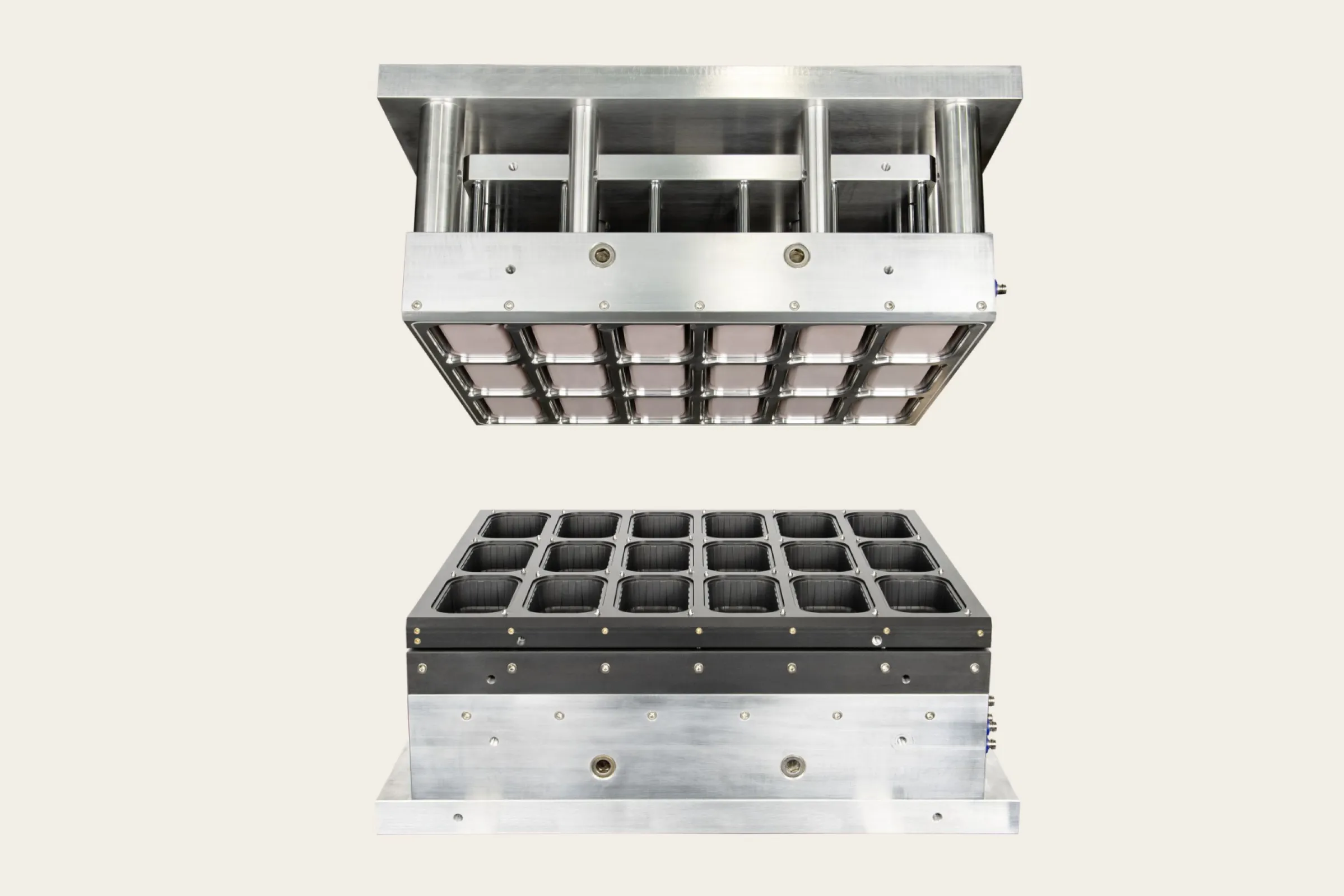 Thermoforming tools for trays production