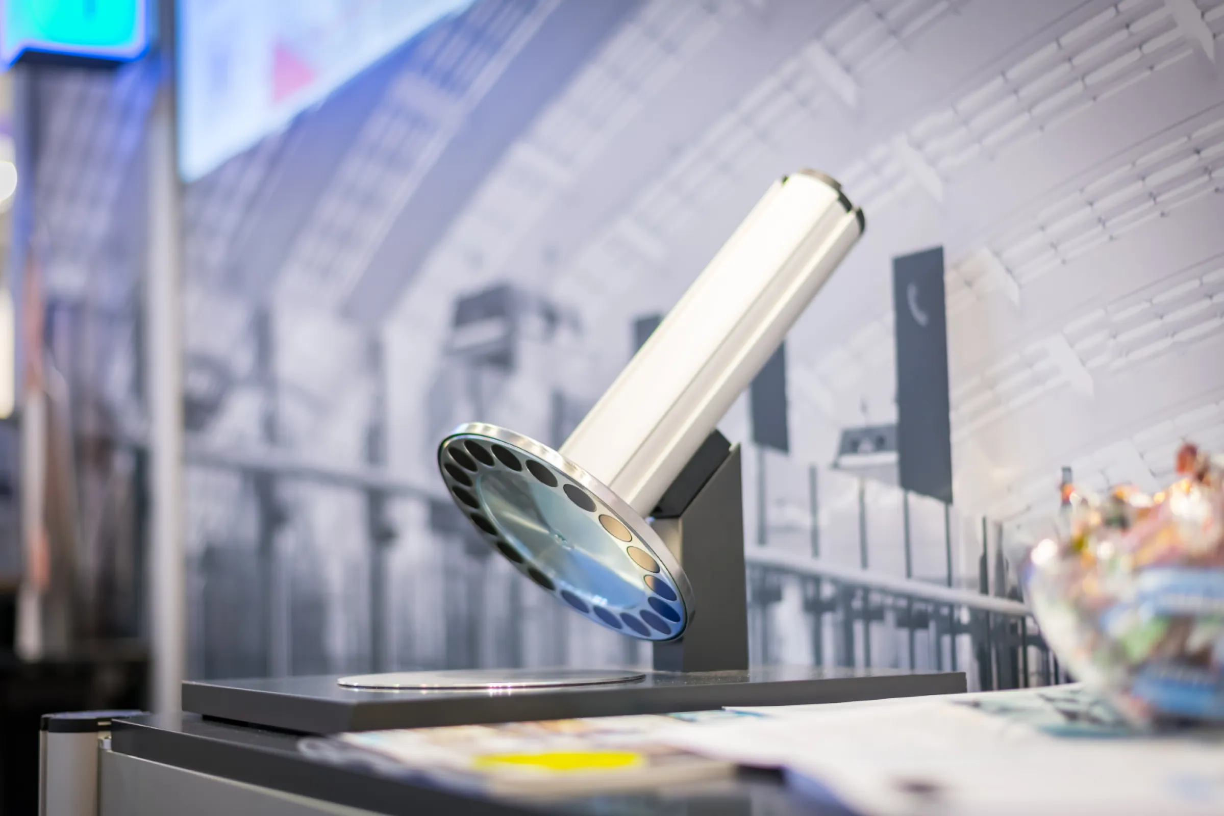 Magnetic mounting option for belt posts