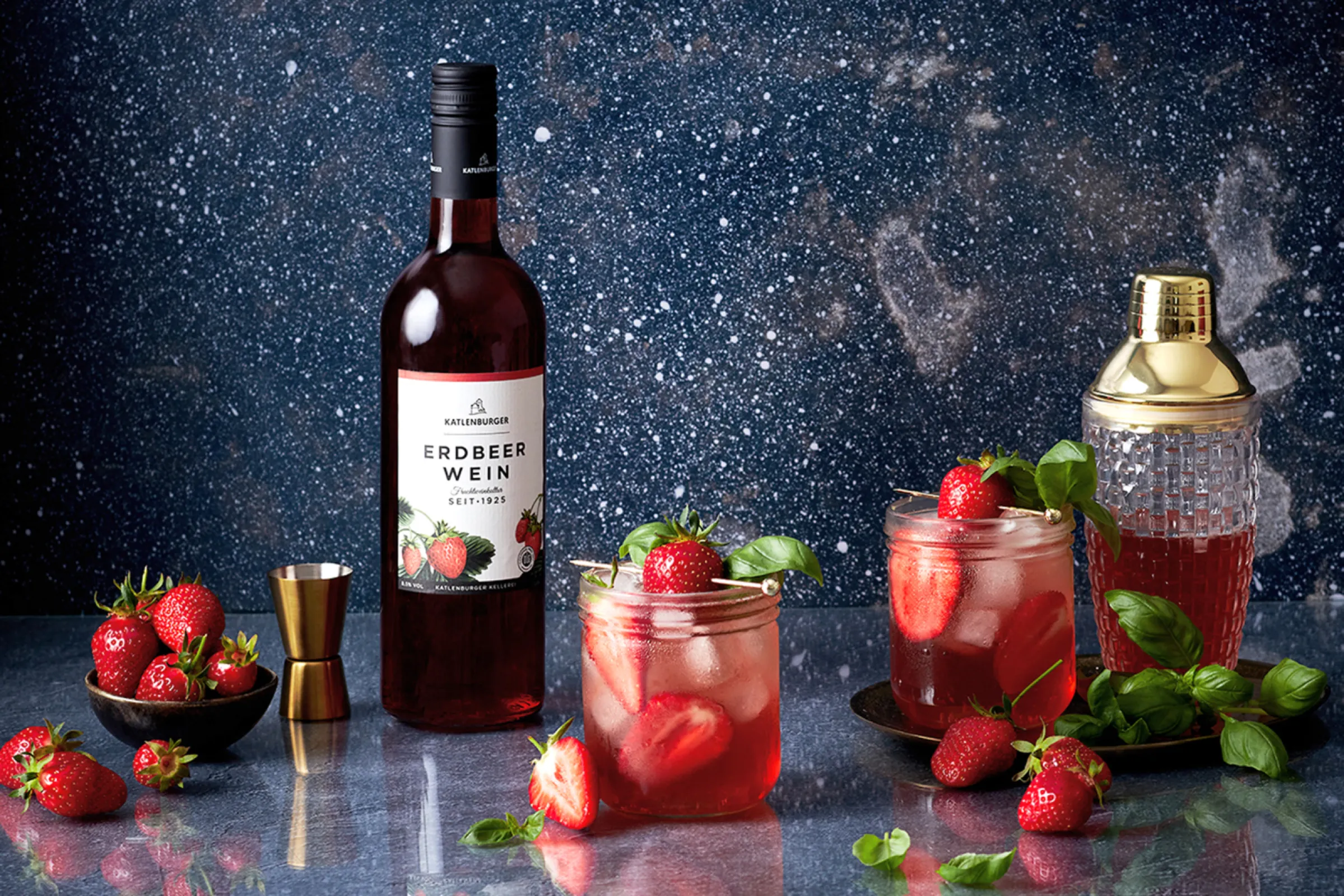 Strawberry Wine mixed our way - Strawberry Basil Fizz