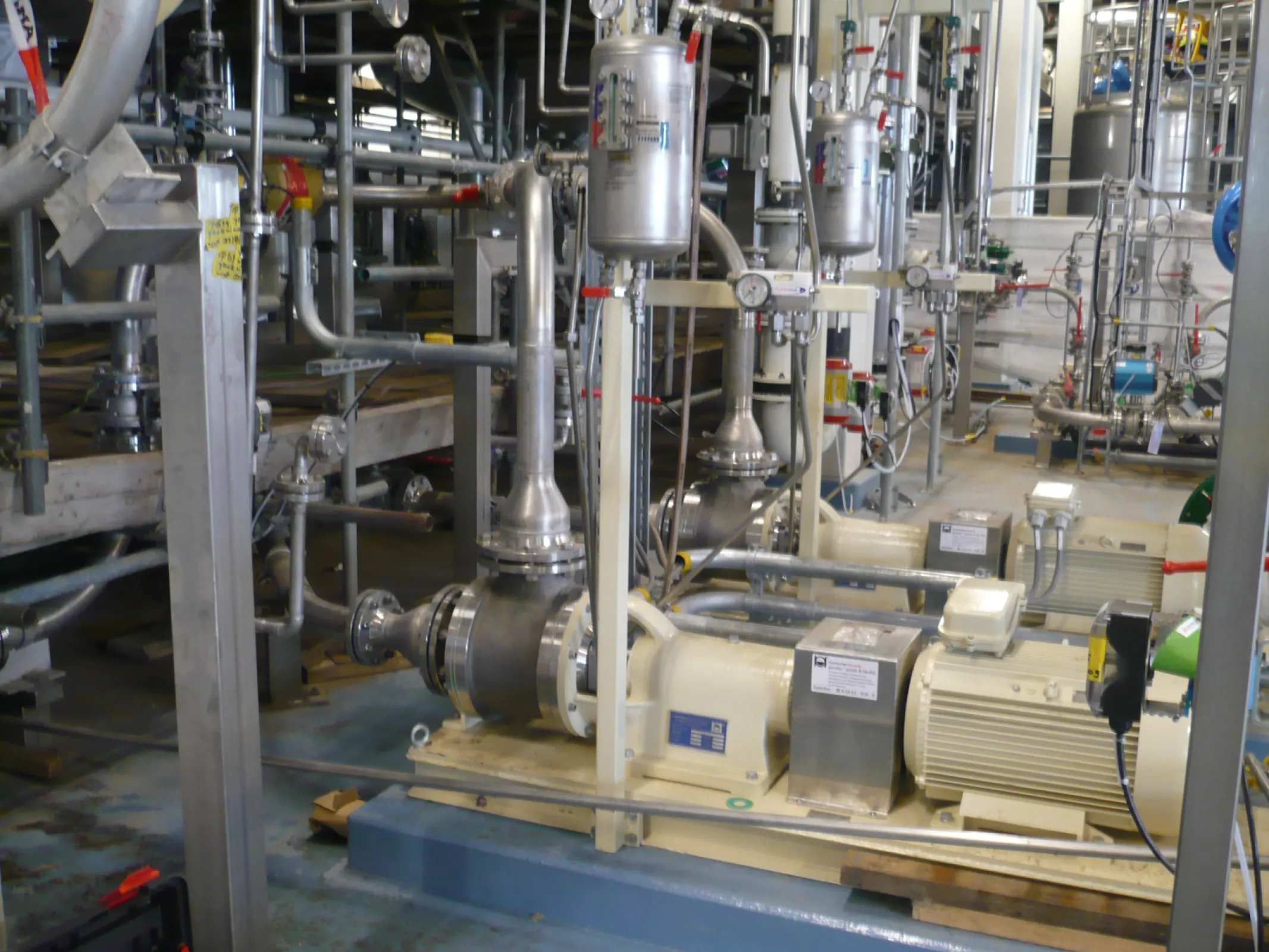 GORATOR® for homogenizing and grinding of PVB slurry in nitric acid